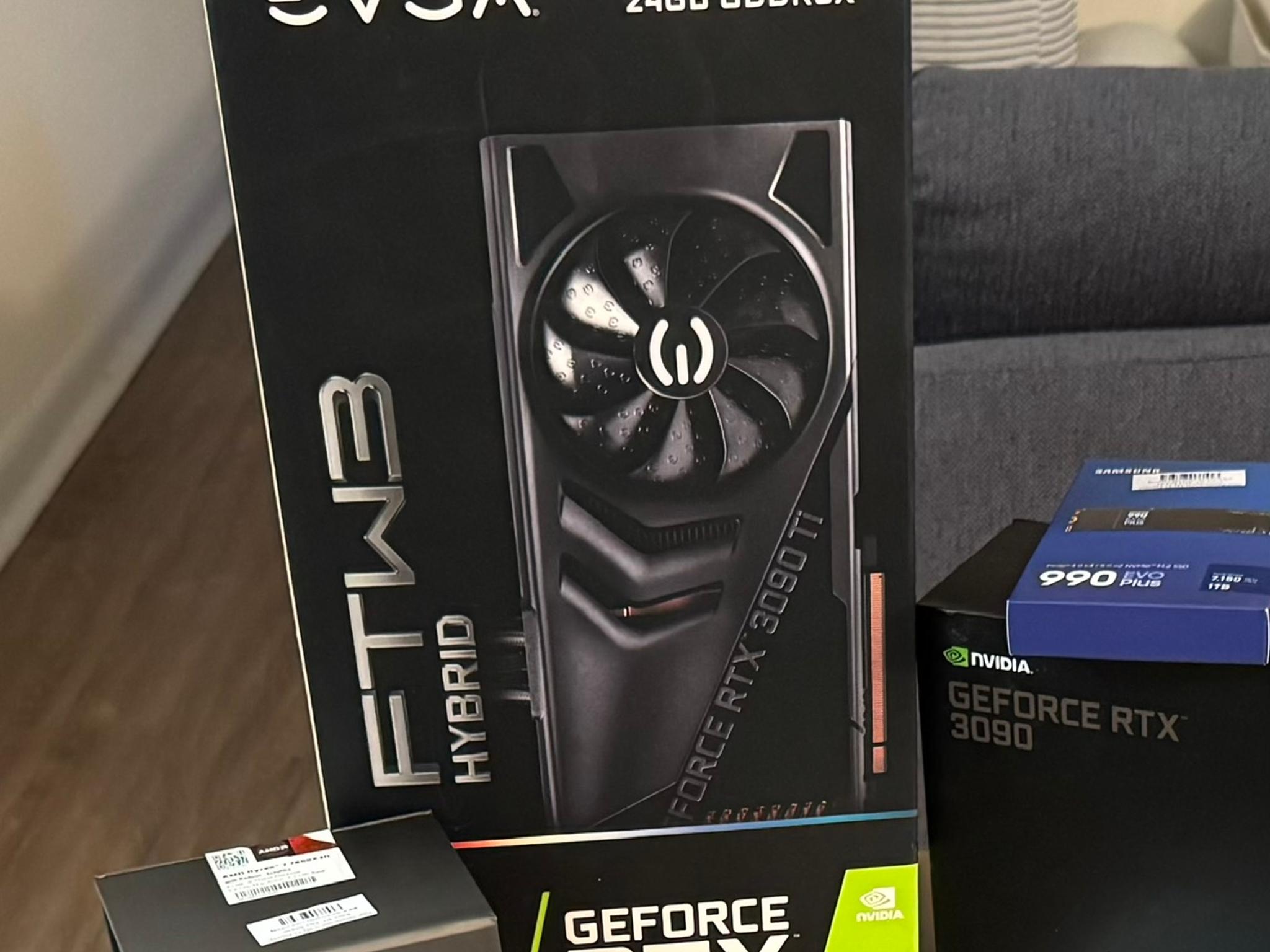 EVGA FTW3 ULTRA HYBRID GAMING GeForce RTX 3090 Ti