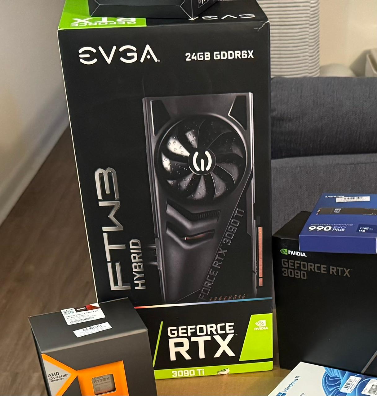 EVGA FTW3 ULTRA HYBRID GAMING GeForce RTX 3090 Ti
