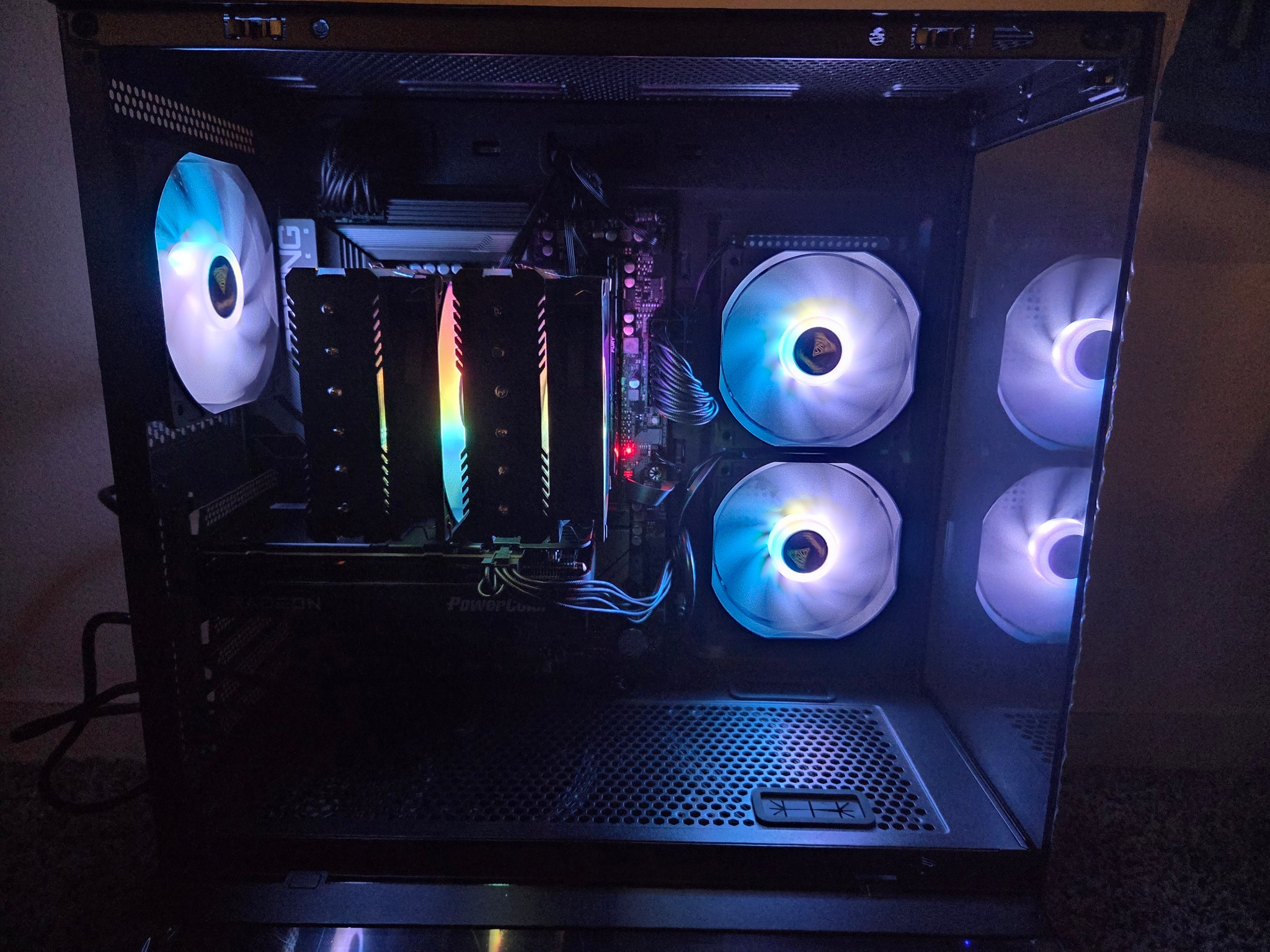 Low Key Gaming Beast/Custom PC Build/9060xt/7600x/32GB DDR5 CL30