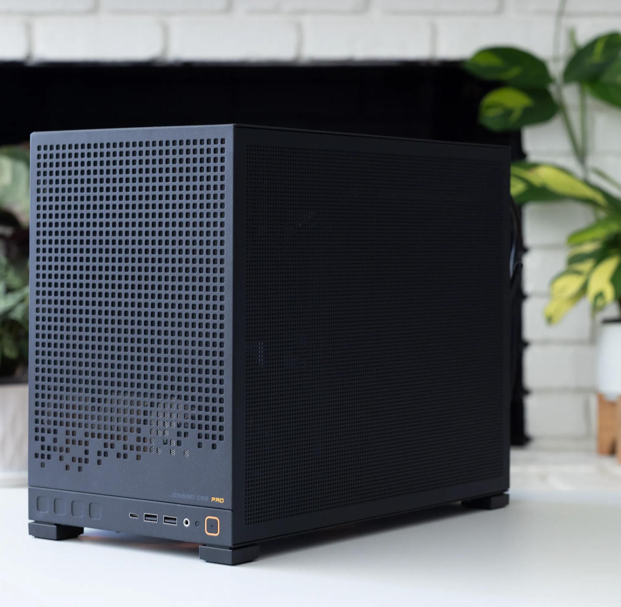 RTX 3070, i5 12600KF, 32GB RAM, 1TB NVME, WiFi, Compact 1440P Gaming PC