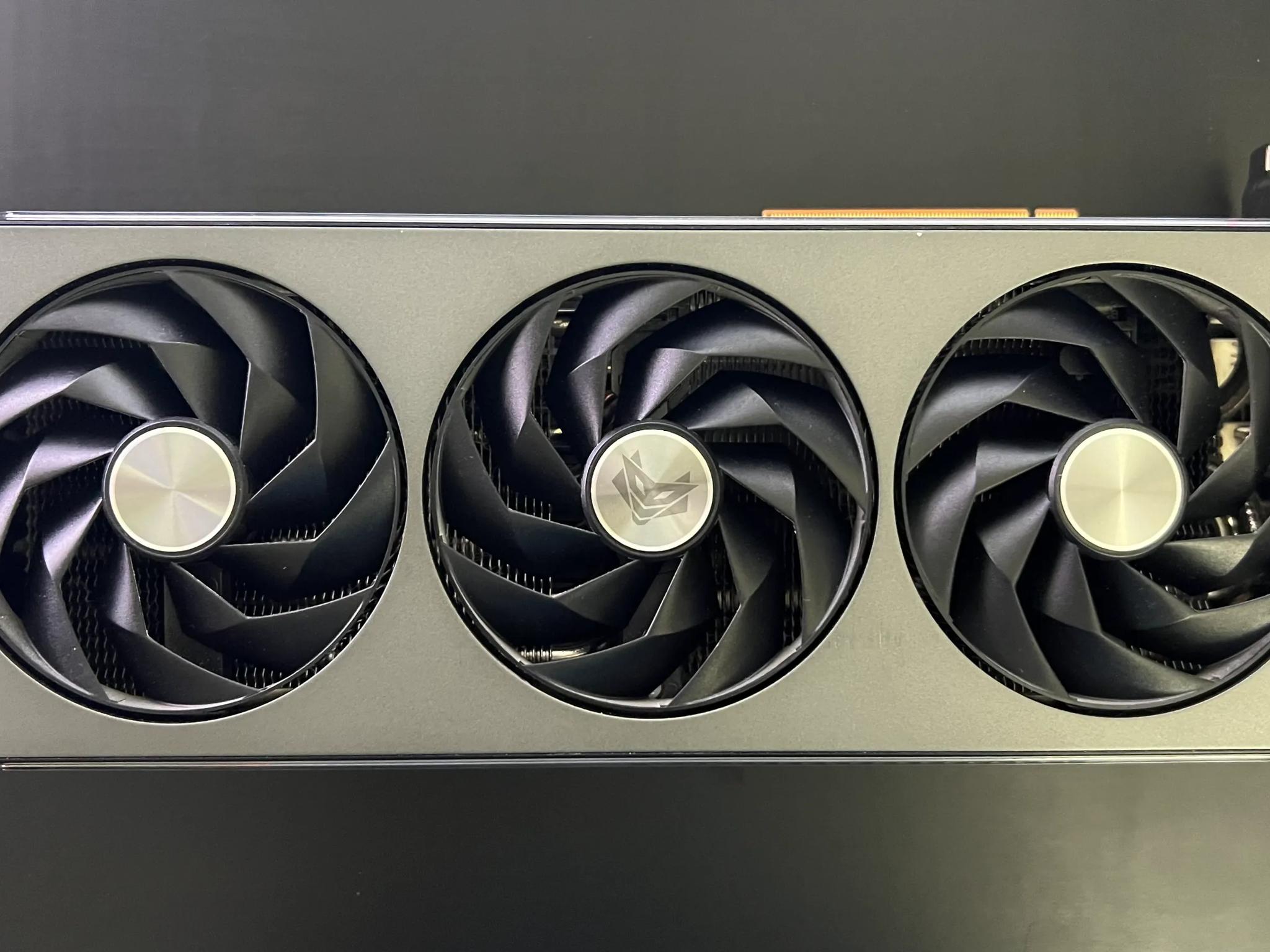 AMD Radeon RX 7900 XTX: Sapphire Nitro+ 24GB Vapor -X Edition