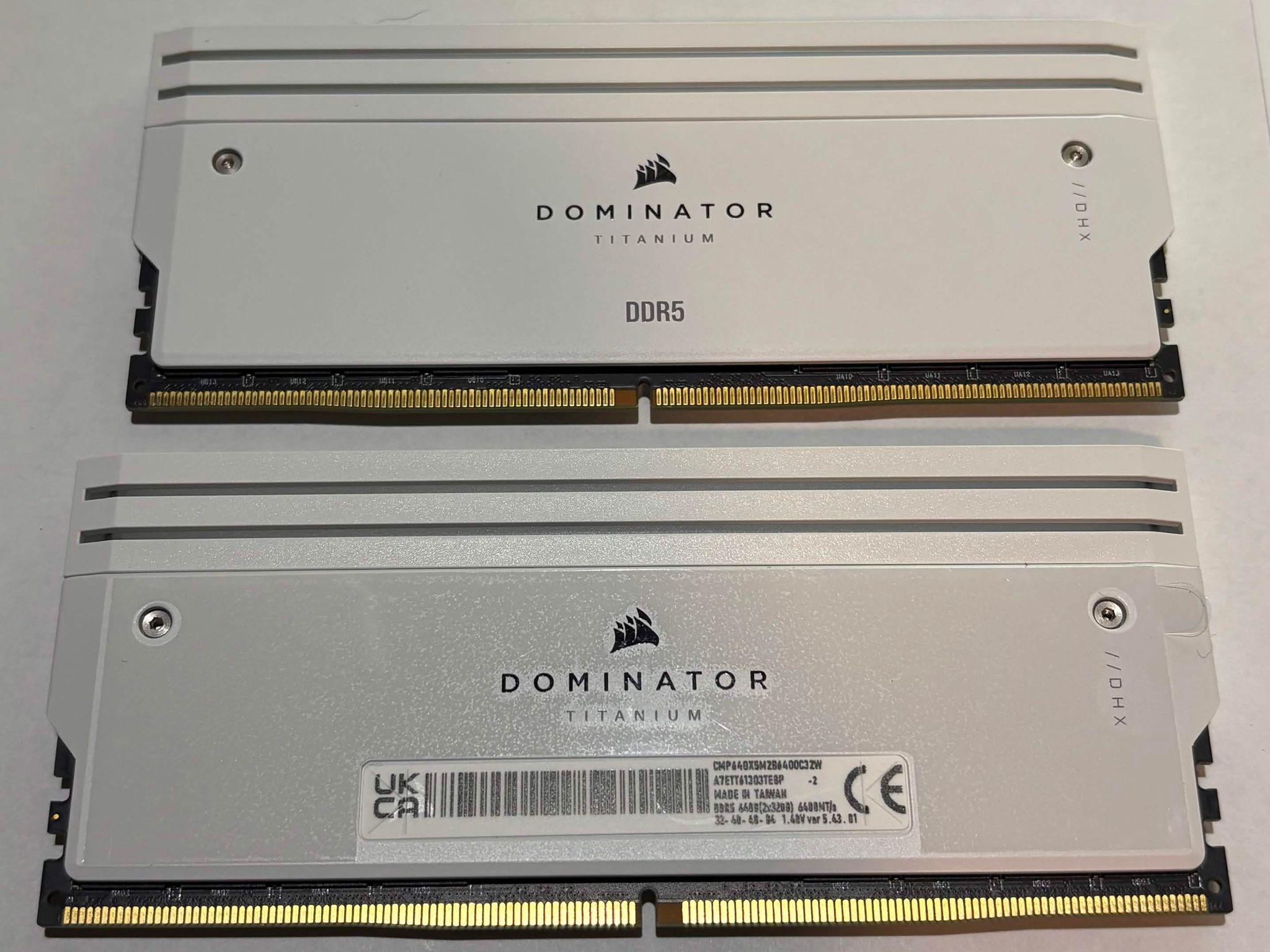 Corsair Dominator Titanium DDR5 64GB DDR5-6400 (2x32GB)
