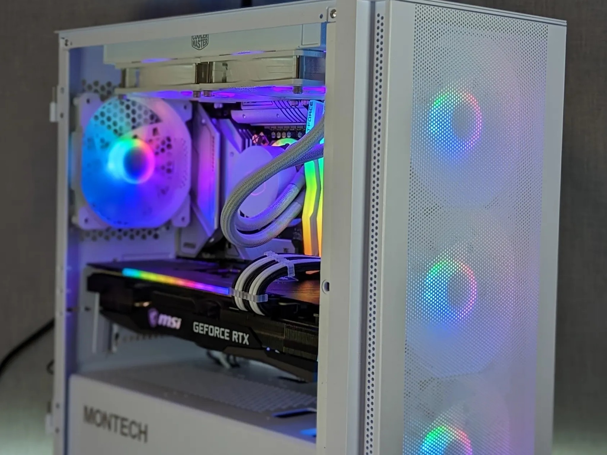 RTX 3070ti // i5 12600K // 16GB 3600Mhz DDR4 // 1TB Gen4 NVMe // WiFi