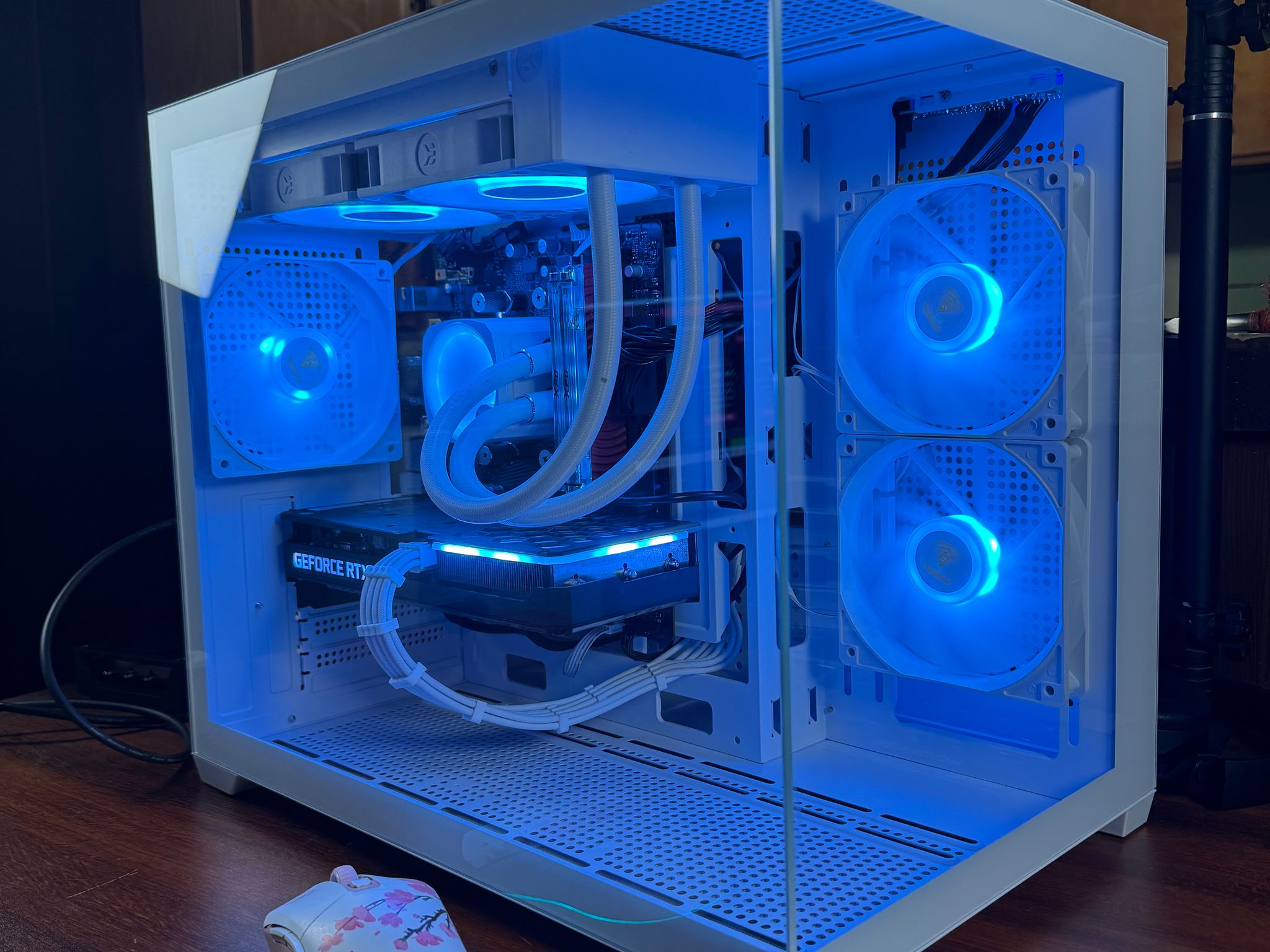 White Stark | RTX 3060 TI | RYZEN 5600X | 500GB SSD | 16G DDR4 | WIFI & BT + WINDOWS 11 ACTIVATED