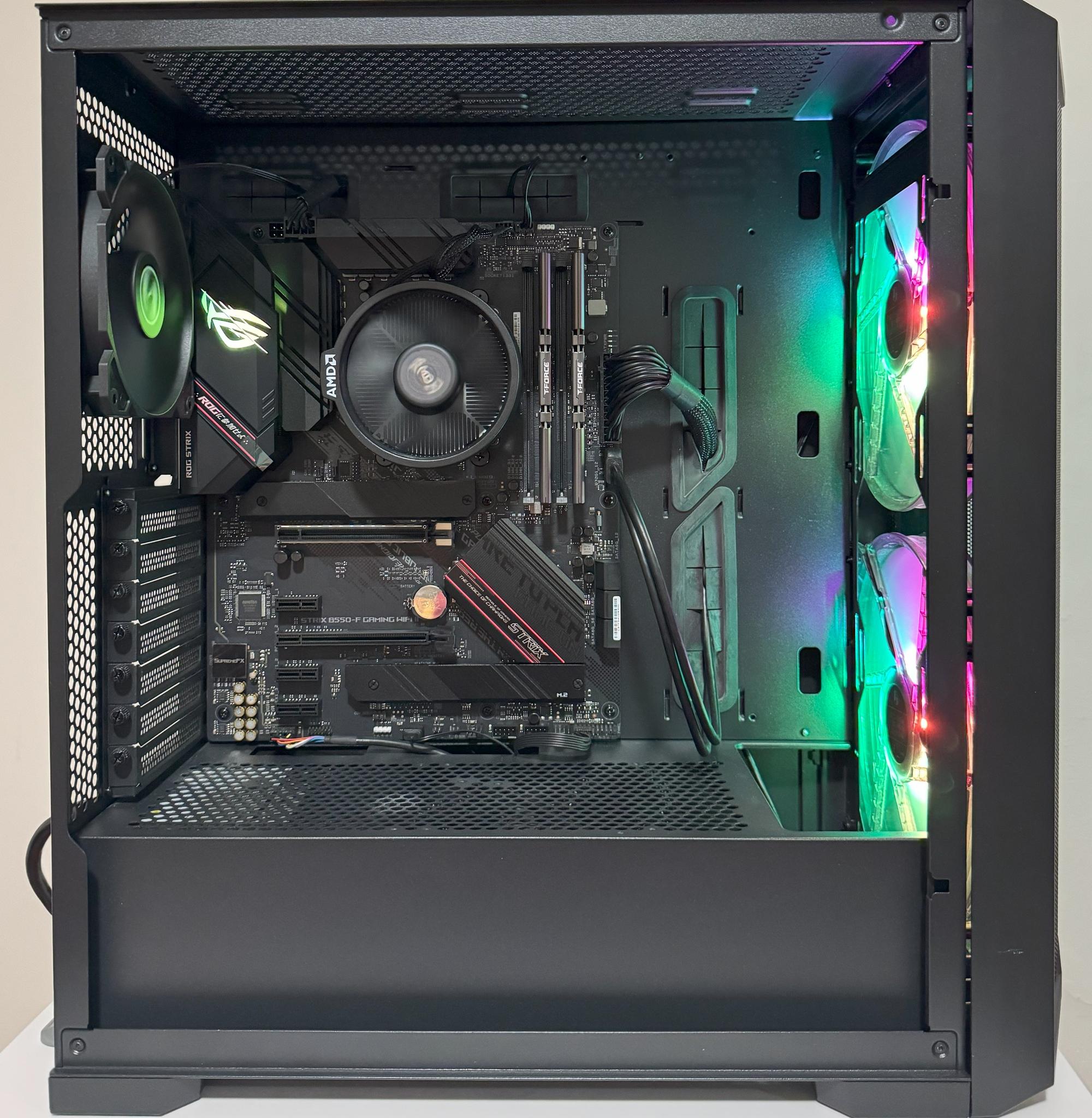 ASUS STRIX B550-F AMD Ryzen 5 5600GT Gaming PC Radeon Vega 7 Graphics 32GB DDR4 1TB SSD Lian Li 215
