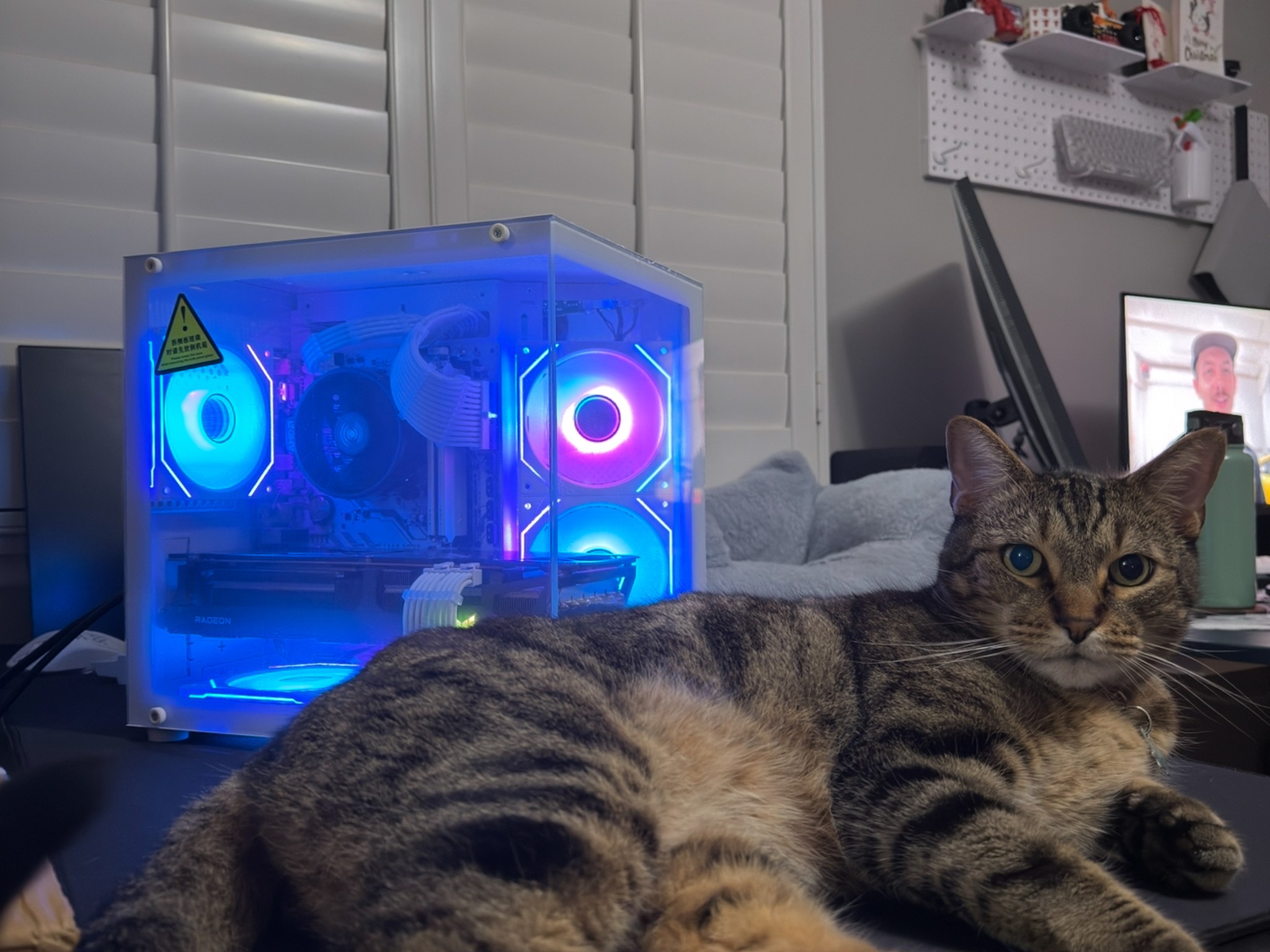 1440p COMPACT GAMING PC | 6700xt | RYZEN 5 5600 | 32GB RAM | 1TB M.2
