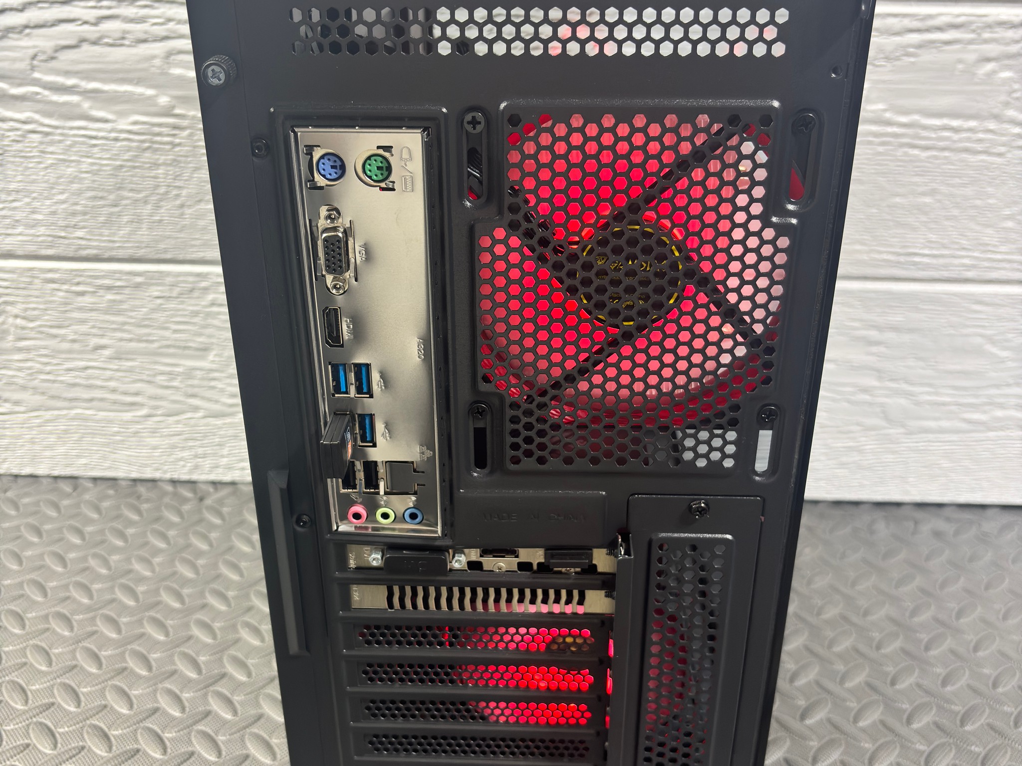 Gaming PC — Ryzen 5 1600 • GTX 1660 Super • 16GB RAM • SSD + 2TB Storage