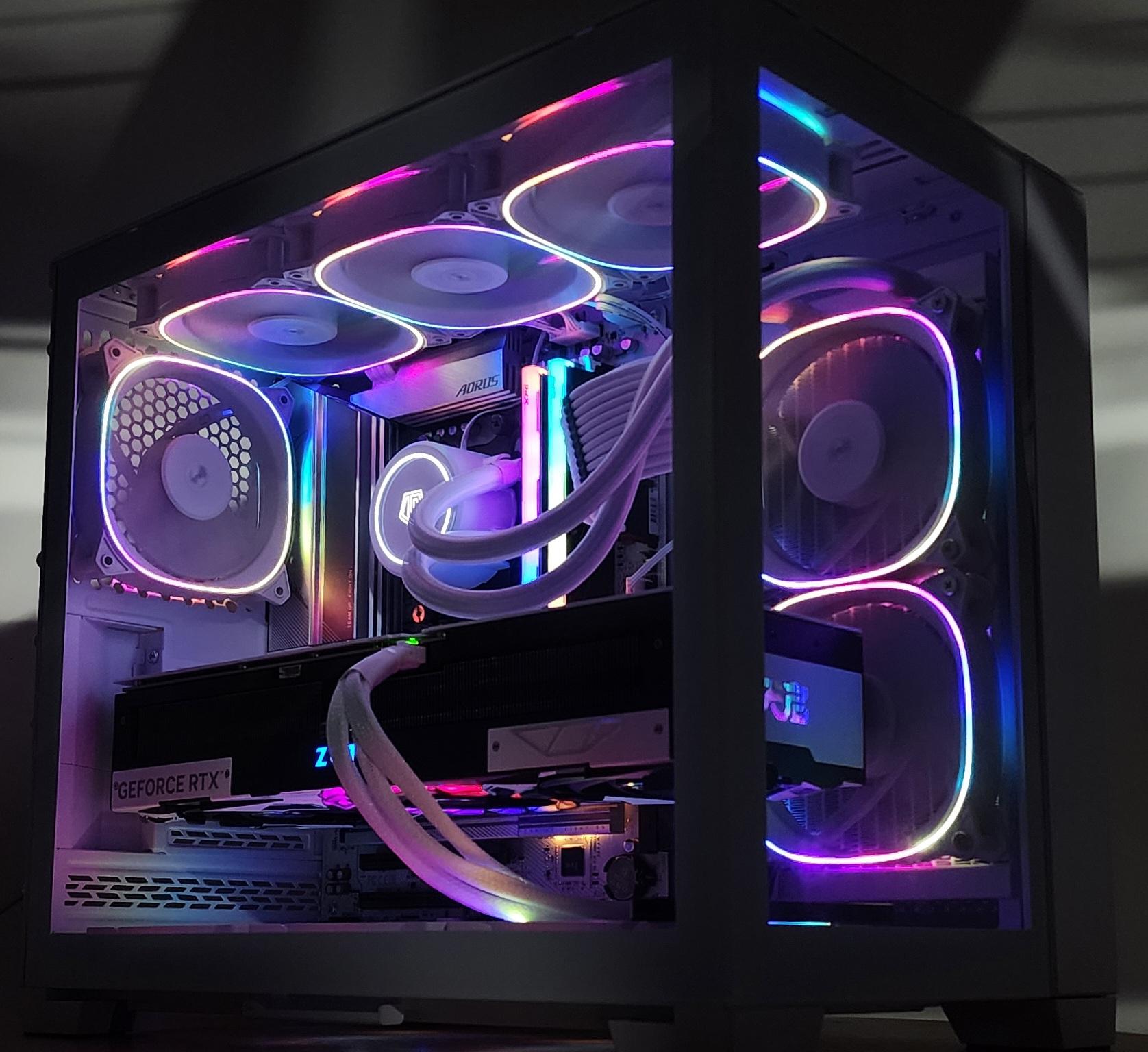 Gaming PC Ryzen 7 7800X3D 32GB RAM 1TB SSD RTX 5070 12GB Windows 11 Computer