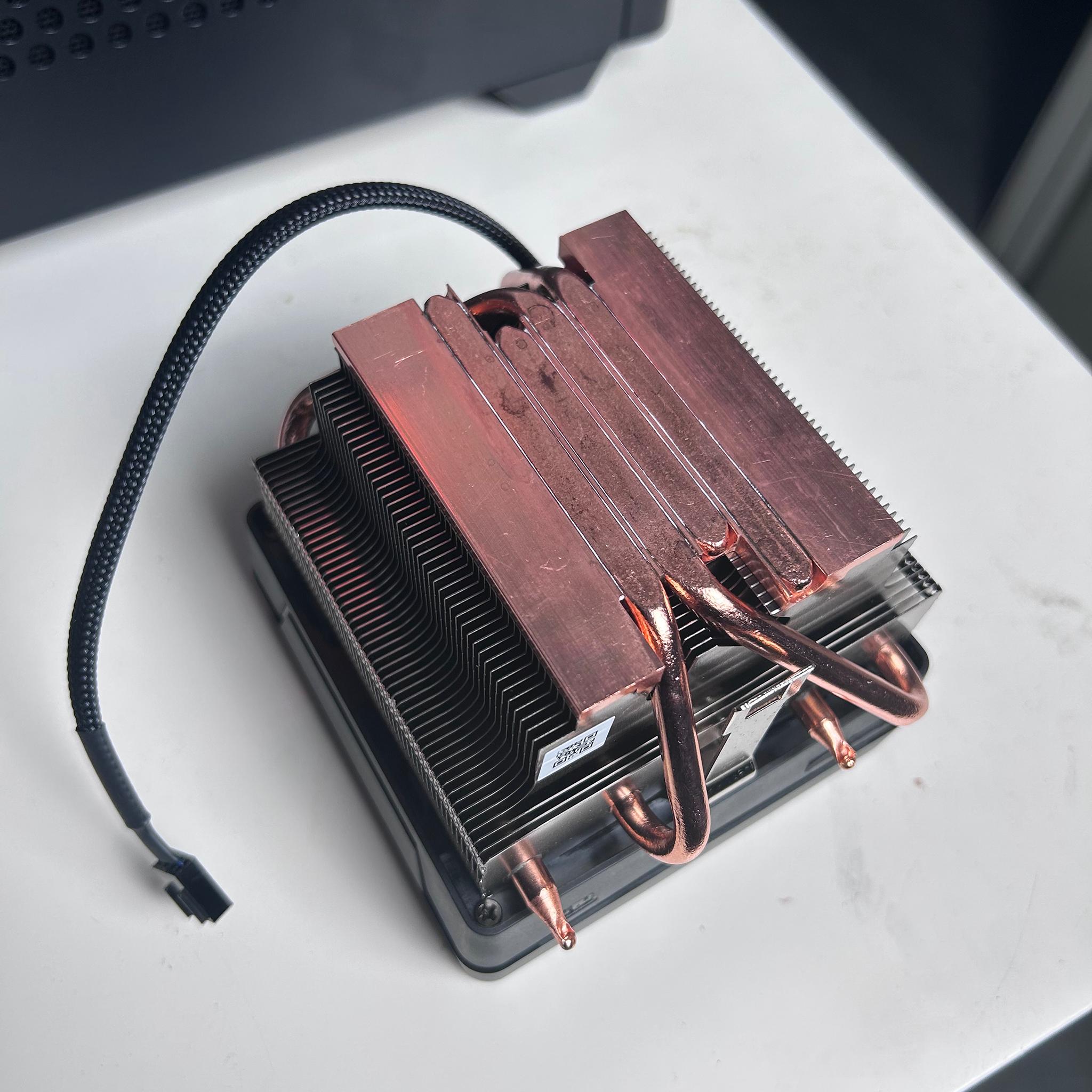 AMD Wraith Prism LED RGB Cooler Fan 