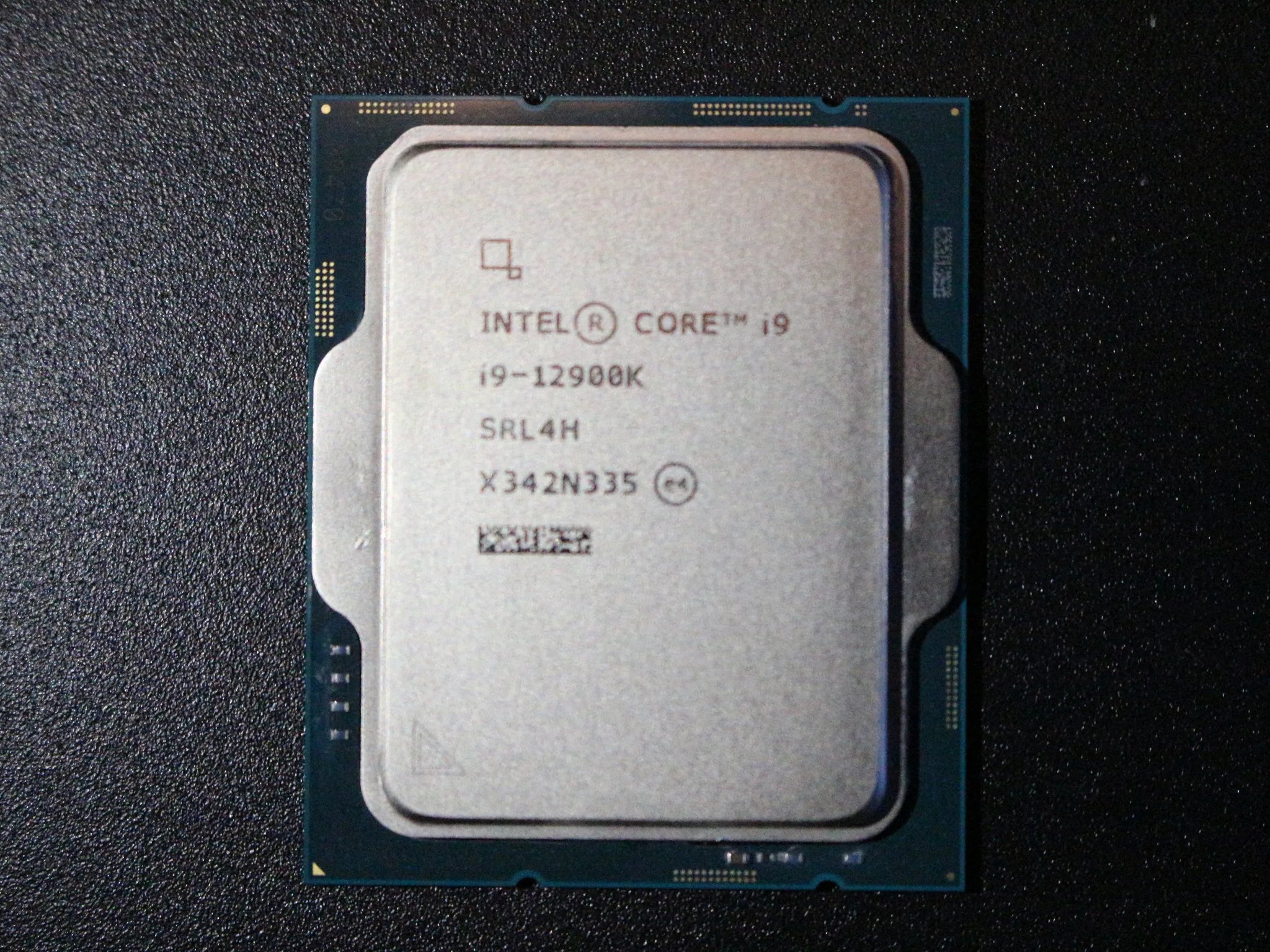 Intel Core i9-12900K | 16 Cores (8P8E) 24 Threads @5.20GHz