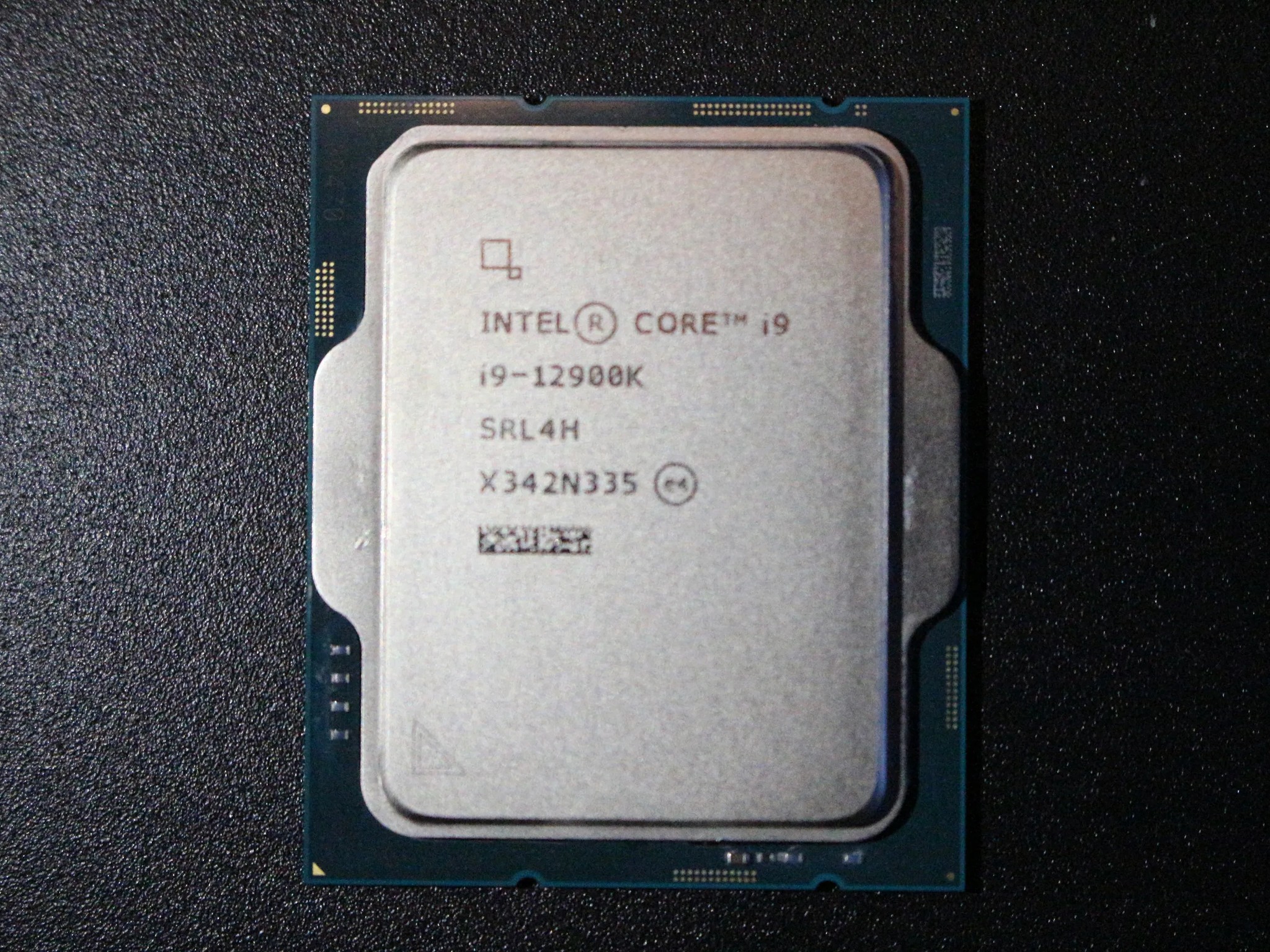 Intel Core i9-12900K | 16 Cores (8P8E) 24 Threads @5.20GHz