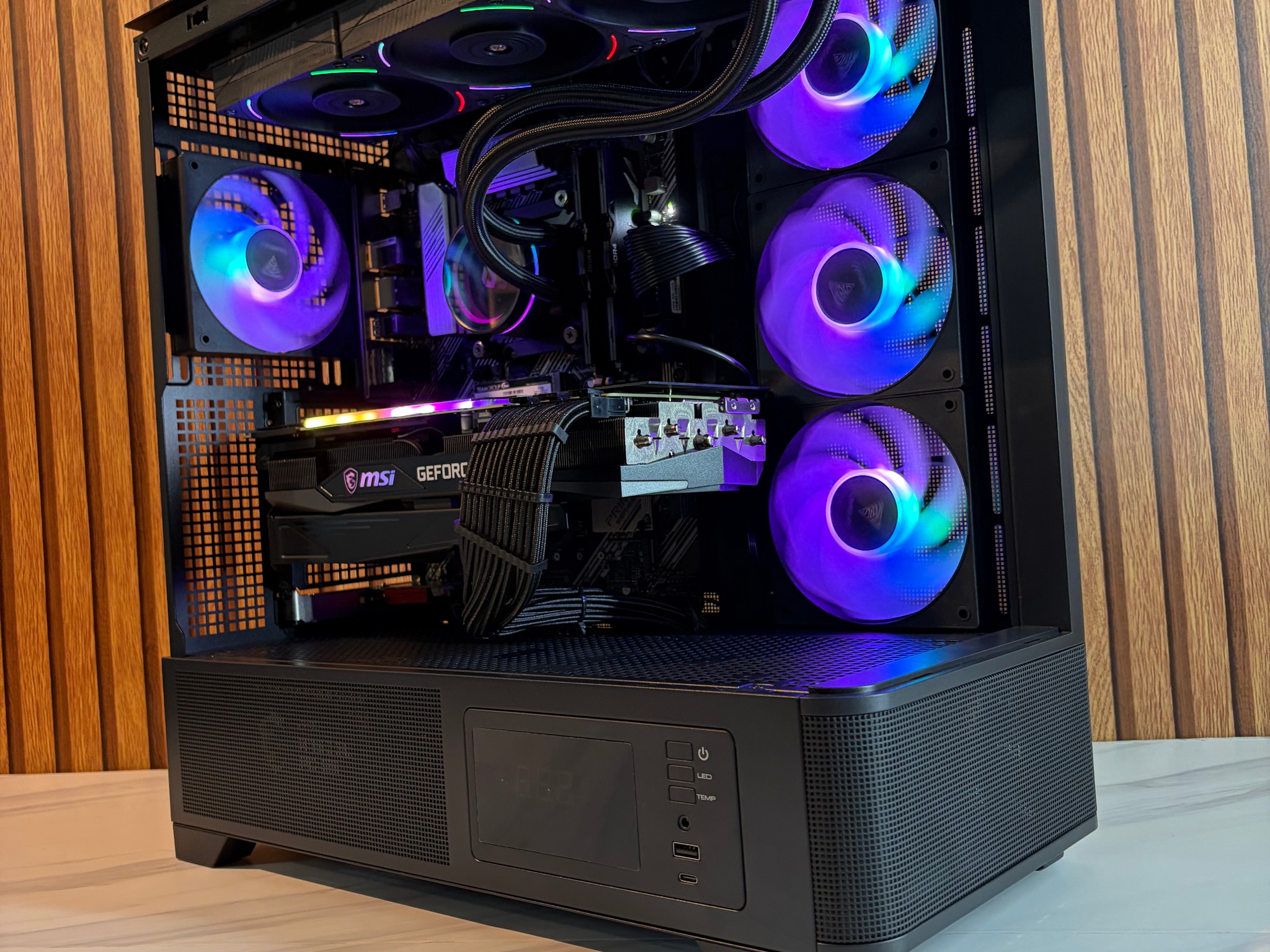 RTX 3090 24GB | RYZEN 7 5800X | 64GB DDR4 | 1TB NVME SSD | 360MM AIO | 750W