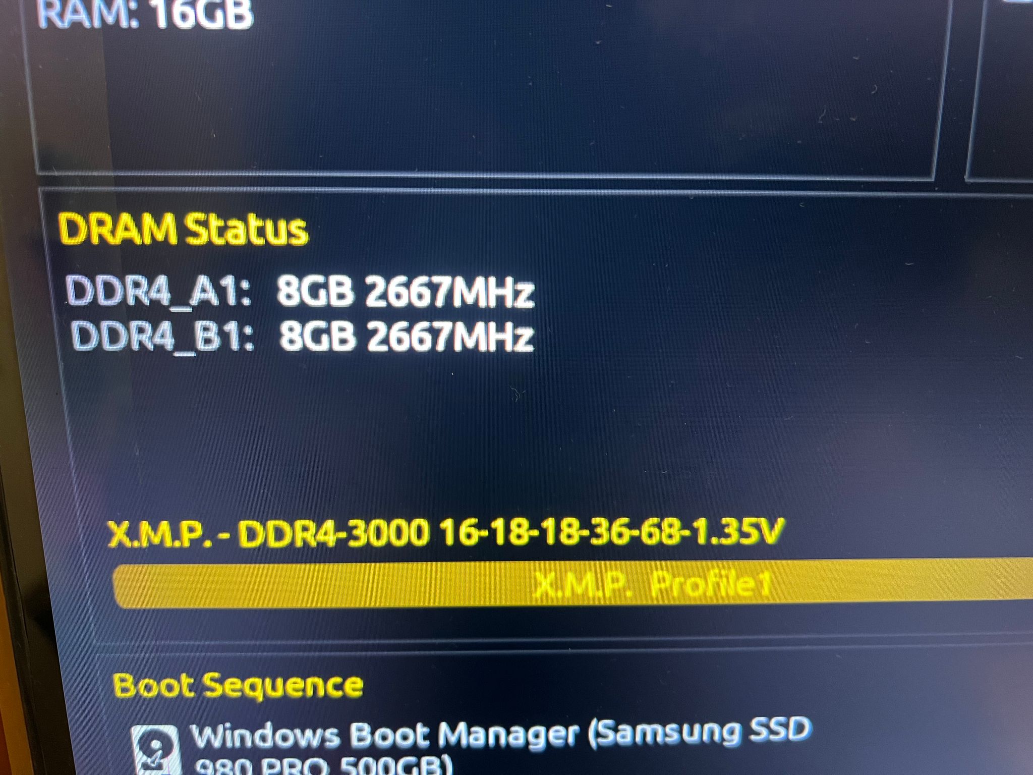 16GB (2x8GB) DDR4-3000MHz CL16 OLOY RAM Memory