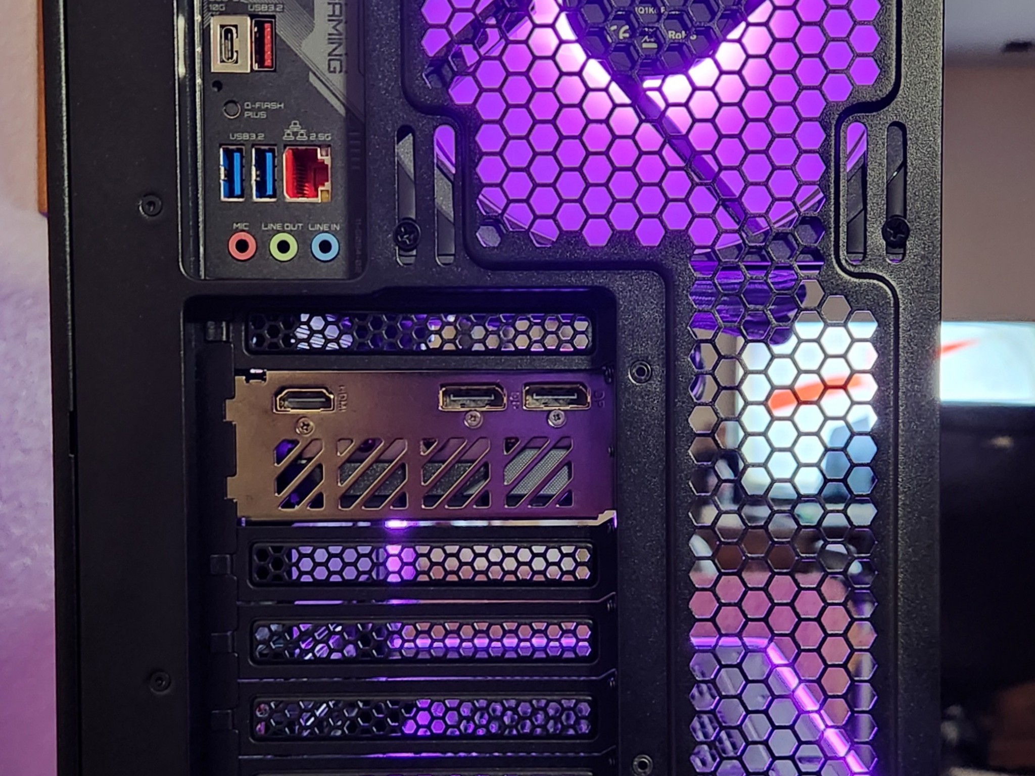 Ryzen 7700x | RX 9060XT | 32GB DDR5 6000 CL36 | 8TB Storage | All New High Quality Parts