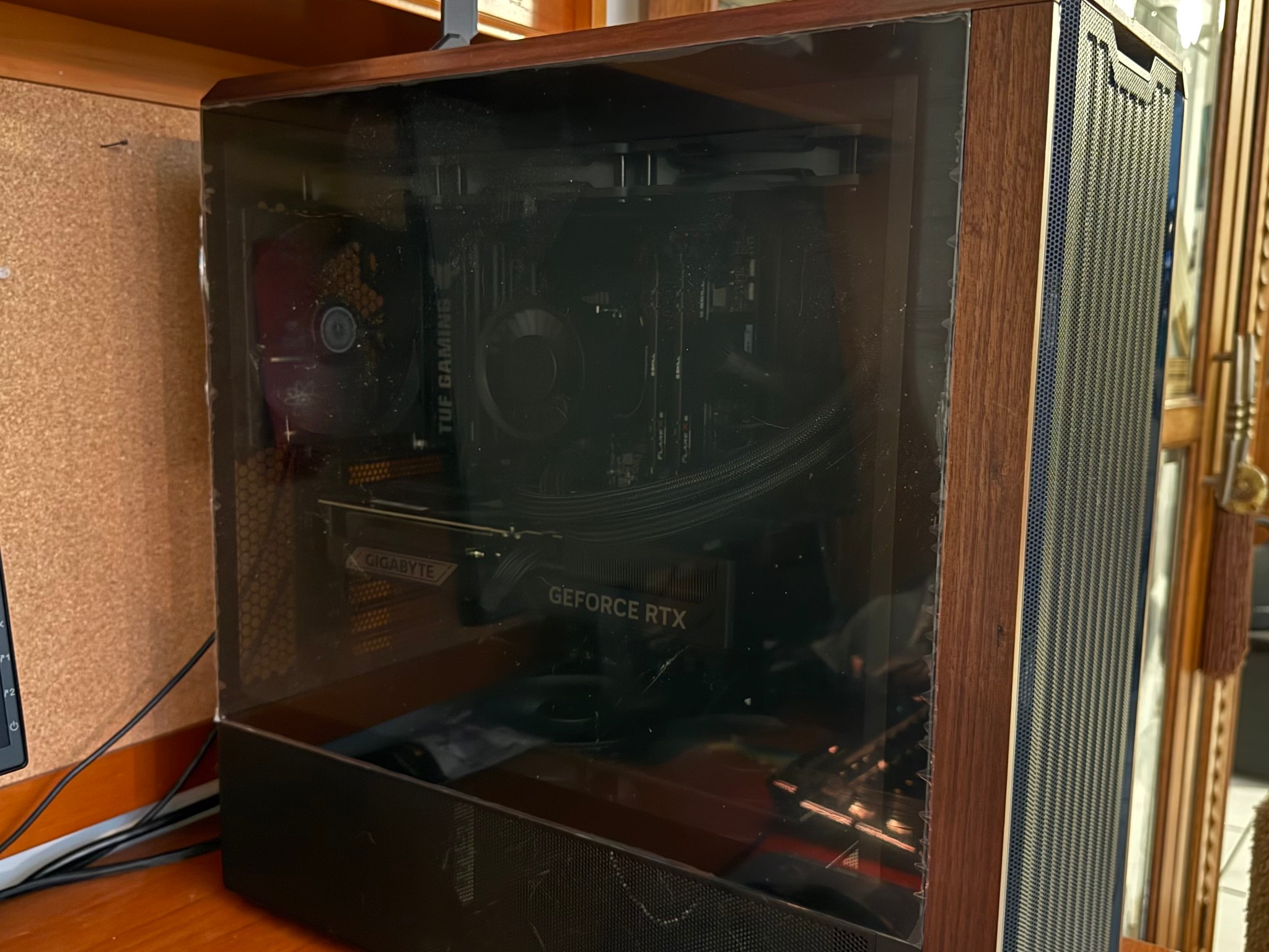 RTX 5070 Ti | Ryzen 7800X3D | 32GB DDR5 | 2TB Samsung 9100 Pro | Blackout Build