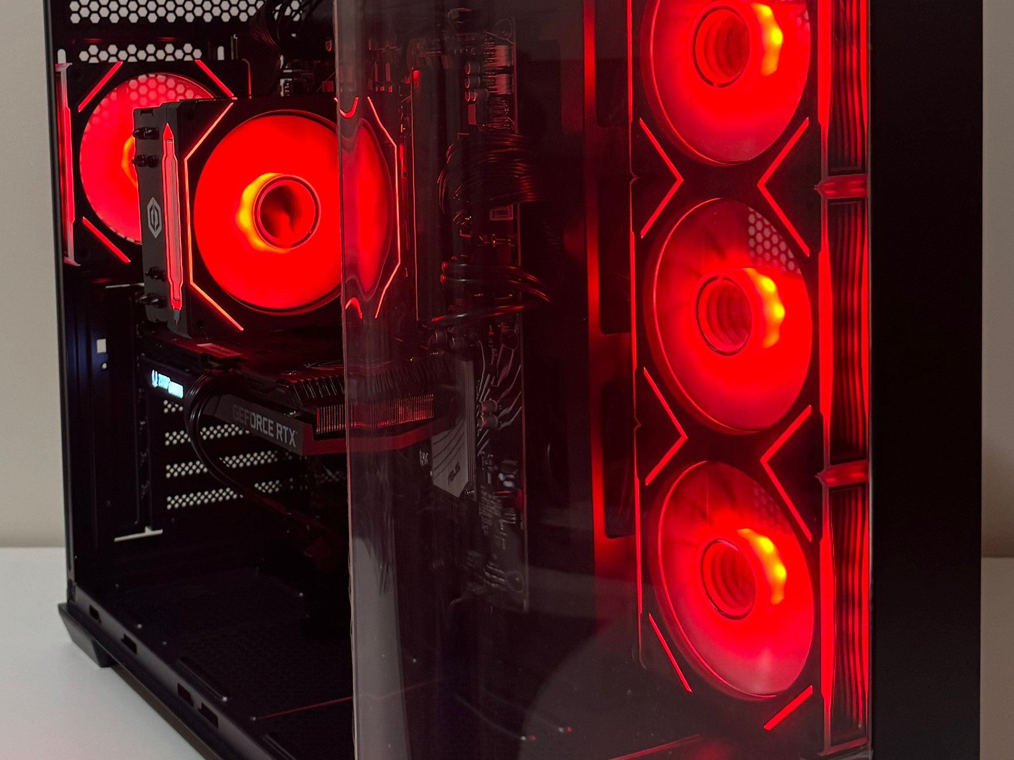 AMD Ryzen 5 8400F 32GB DDR5 RAM GeForce RTX 3060 Ti WD Black SN850X 1TB NVMe SSD AM5 Gaming PC