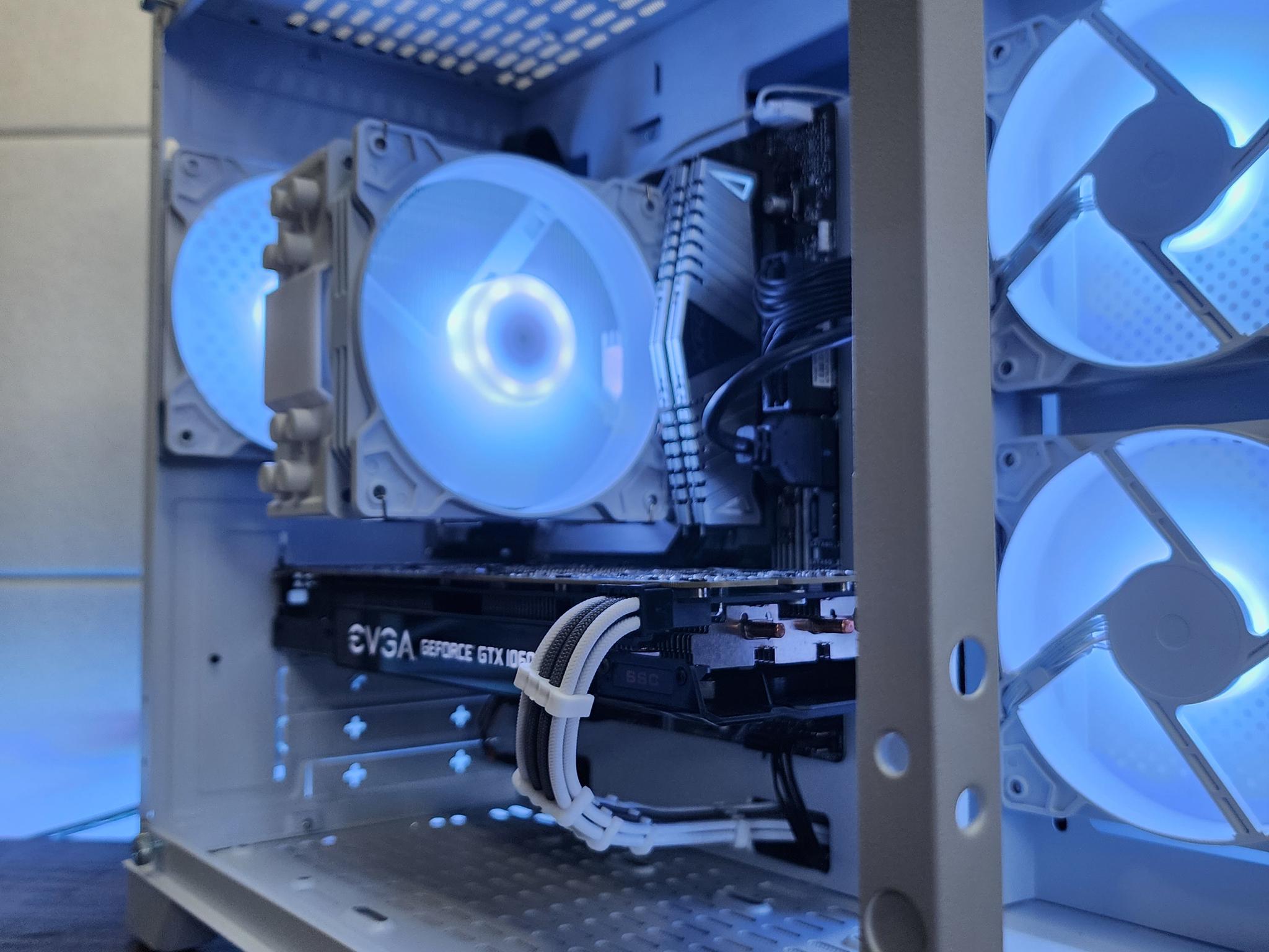 💙🤍💙 EVGA GeForce GTX 1060 // Intel Core i3 10105F // XPG Z1 16GB 3200MHz