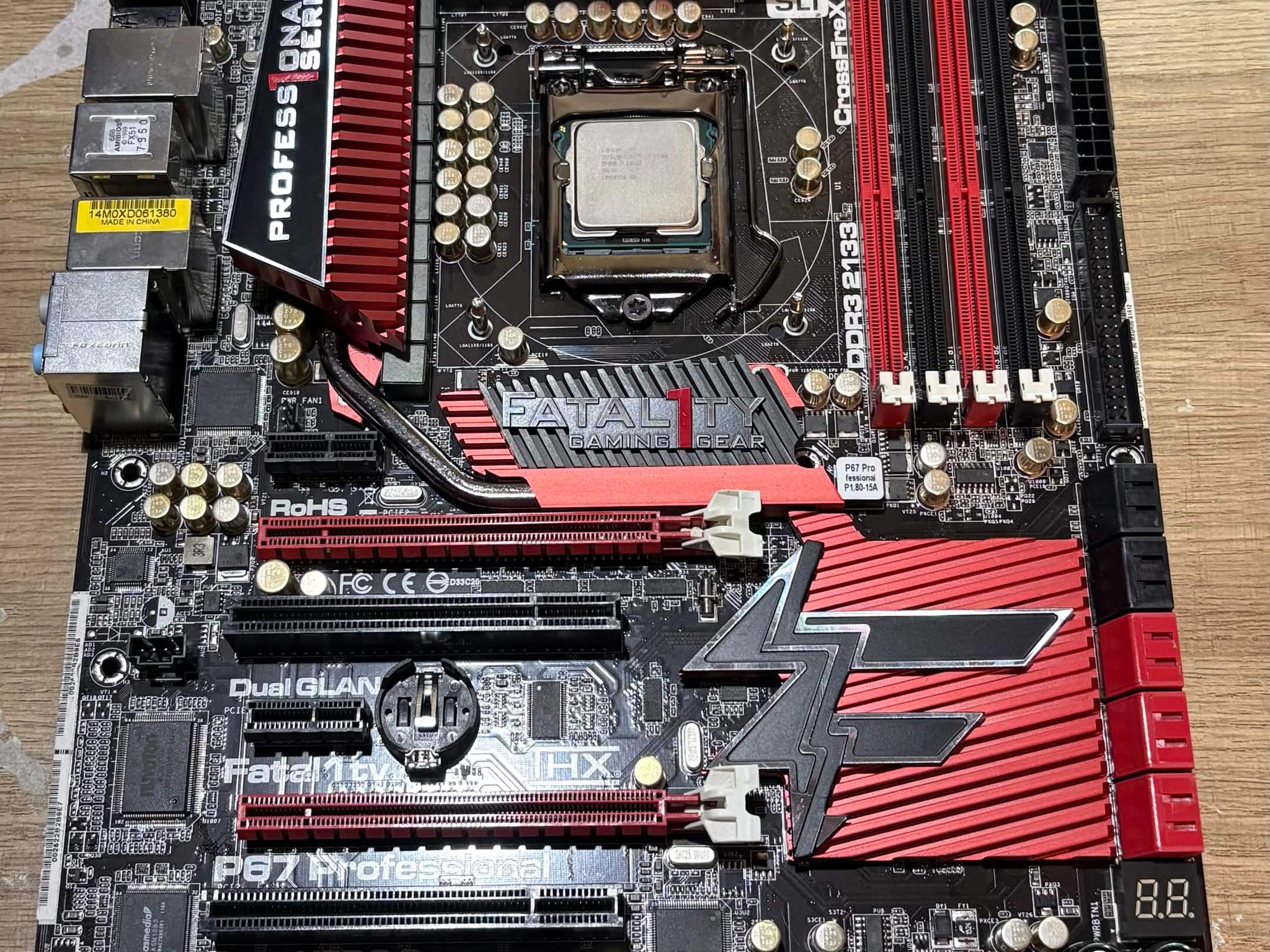 ASROCK Fatal1ty P67 Professional / i5-2500 / Noctua Dual-Tower Cooler (NM)