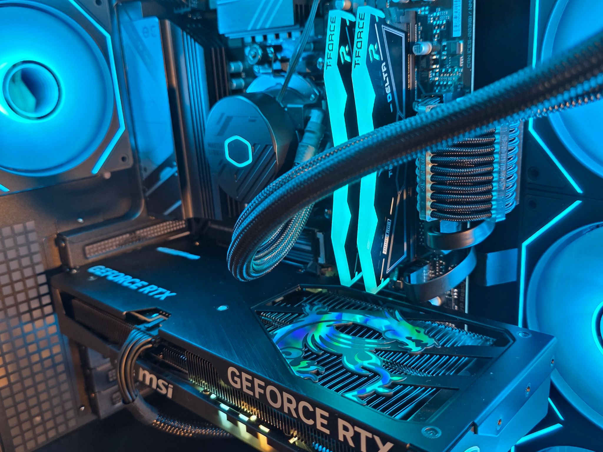 Rtx 5060 Ti 16 GB + Ryzen 5 7600X3D ddr5 pc