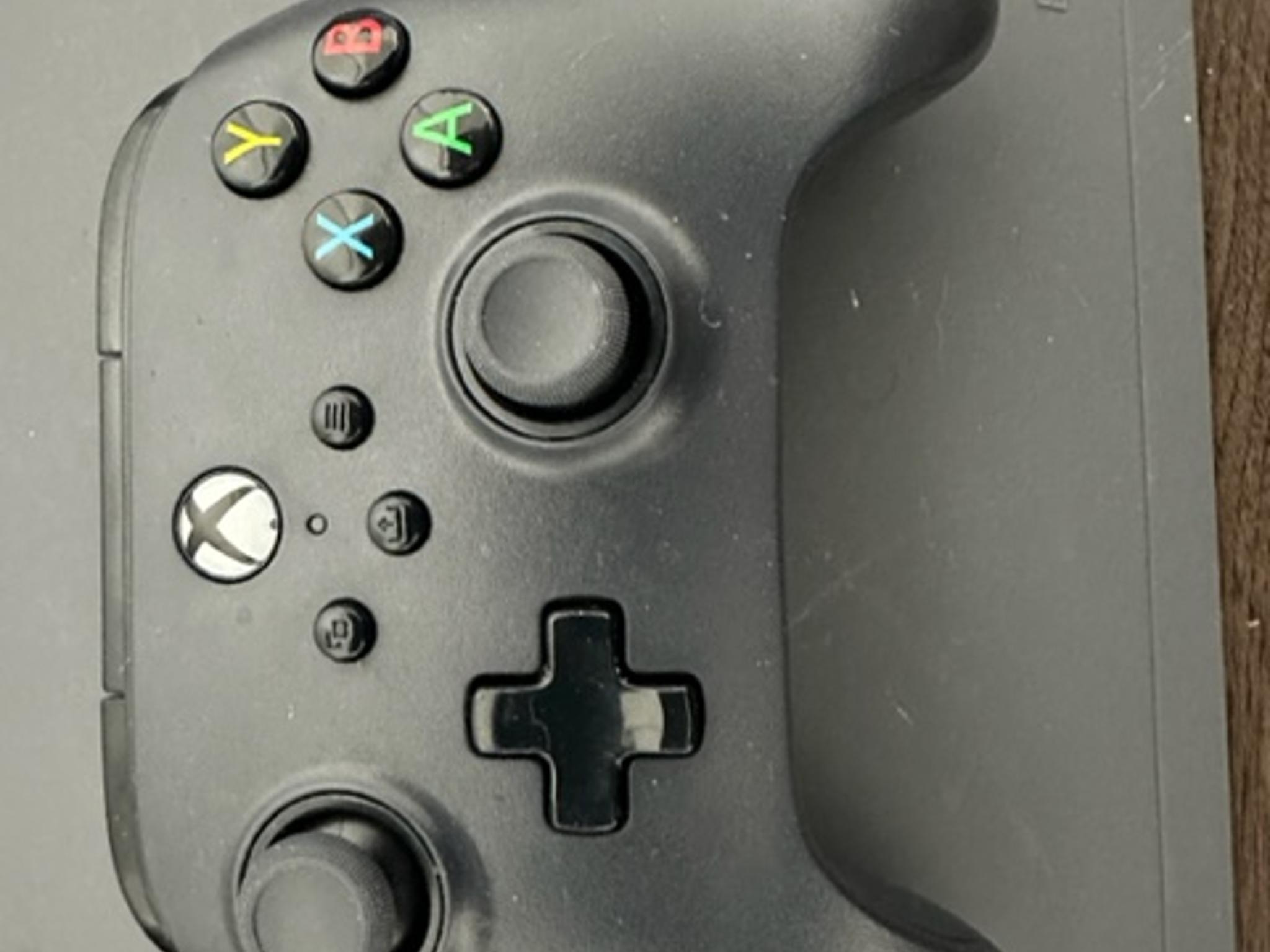 A PowerA wired Xbox controller used for PC (no cable with it)