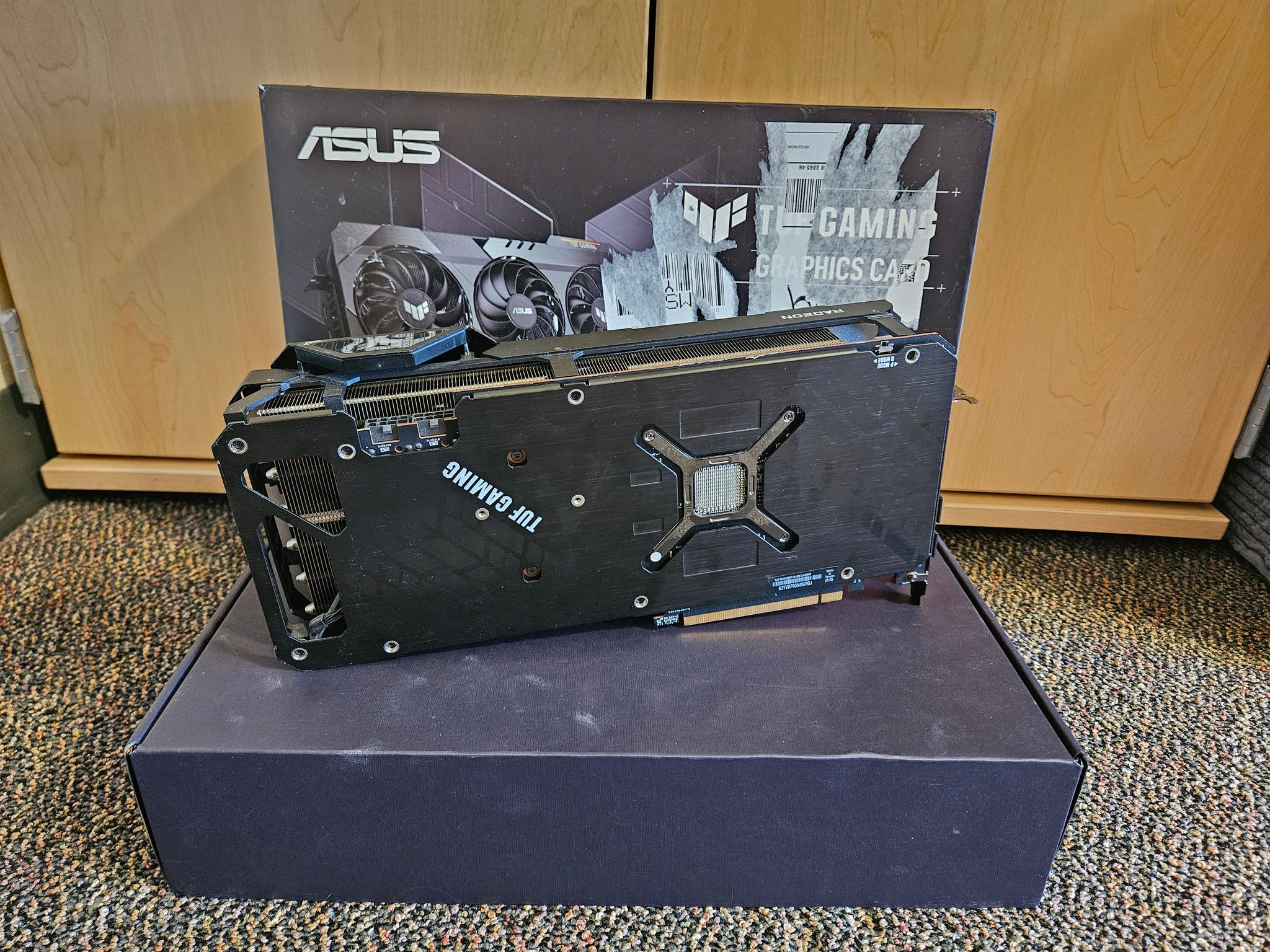 Asus TUF Gaming TOP Radeon RX 6900 XT