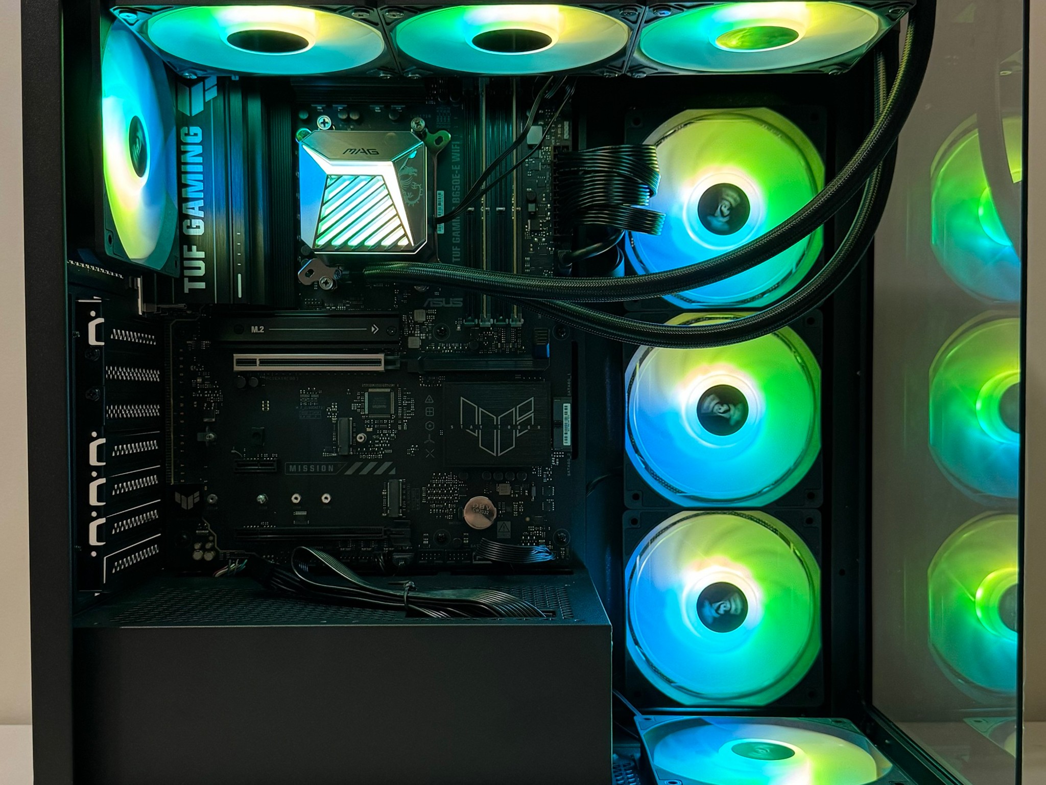 AMD X3D Ryzen 5 7500X3D 32GB DDR5 RAM 1TB Gen5 NVMe SSD ASUS B650E-E TUF MONTECH 850W Barebone PC