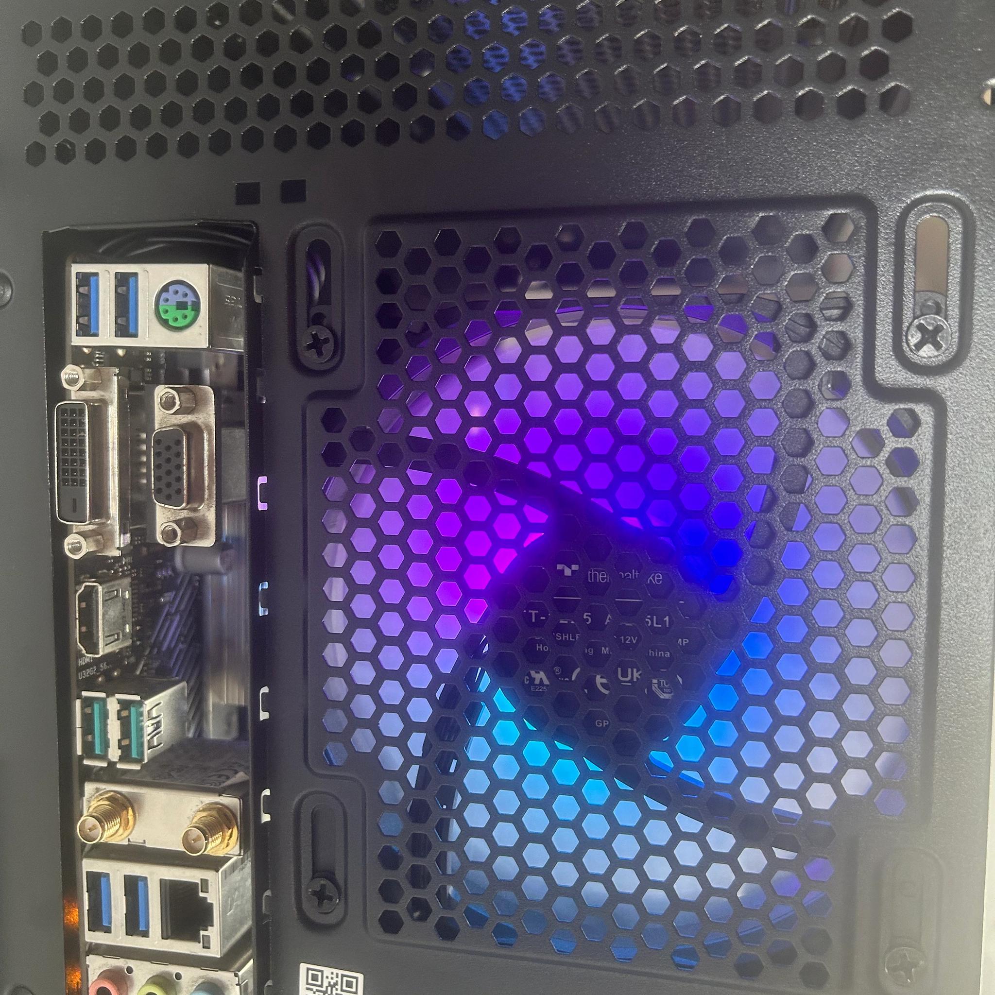 🔥 Ember 🔥 Ryzen 5 3600, RX 5700 XT, 1TB SSD, 16GB Ram