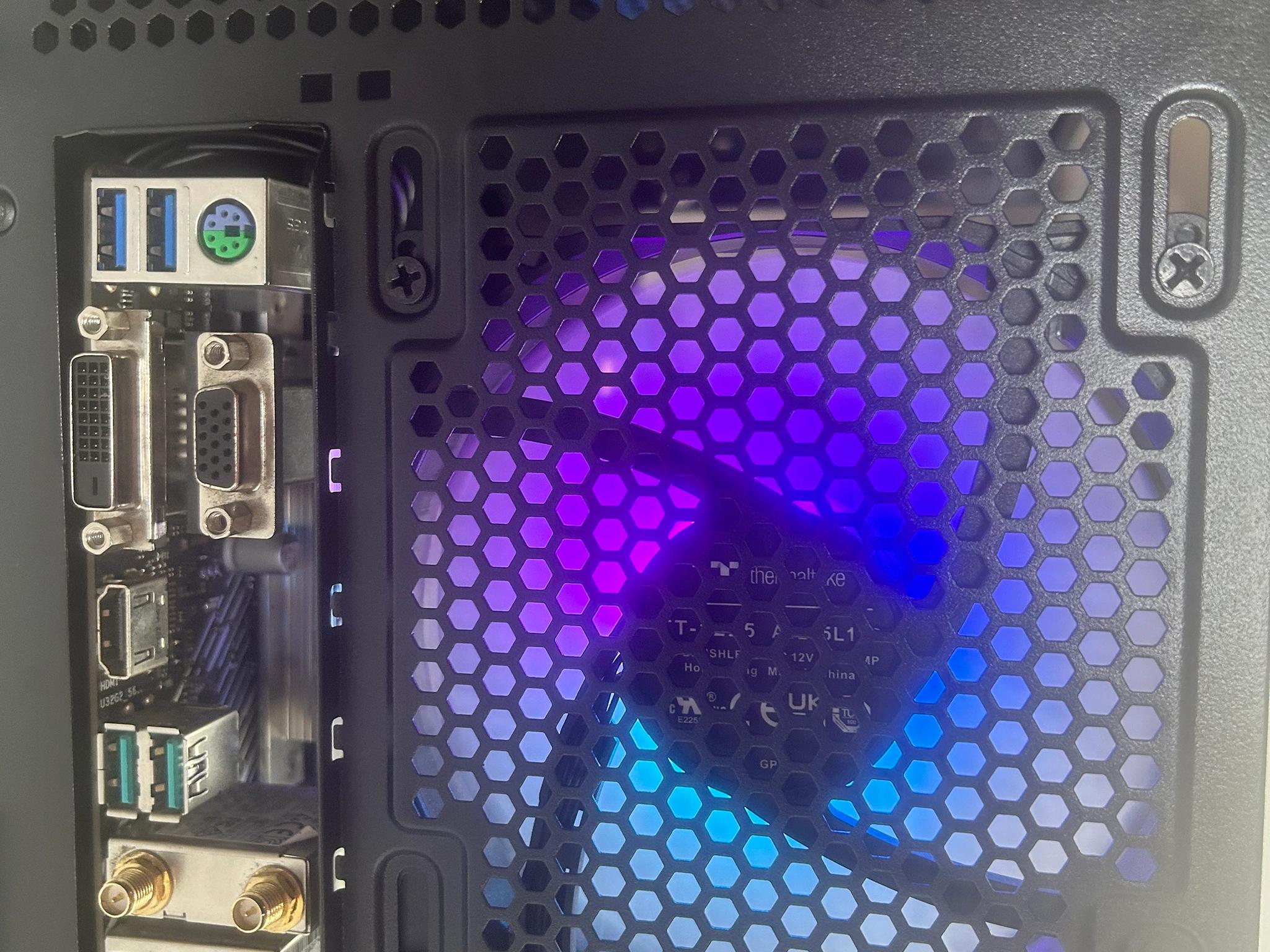 🔥 Ember 🔥 Ryzen 5 3600, RX 5700 XT, 1TB SSD, 16GB Ram