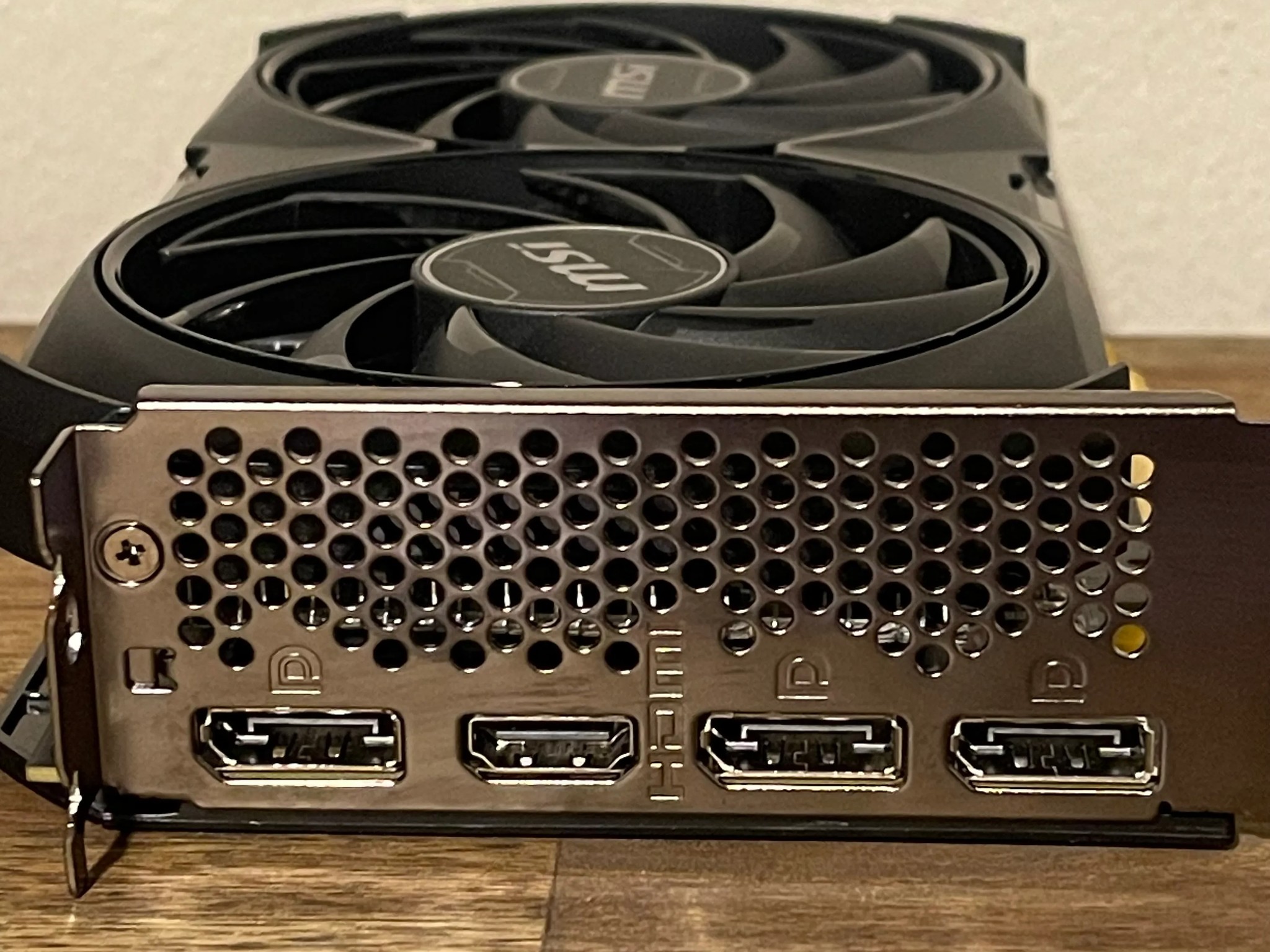 MSI GeForce RTX™ 4060 VENTUS 2X BLACK 8G OC