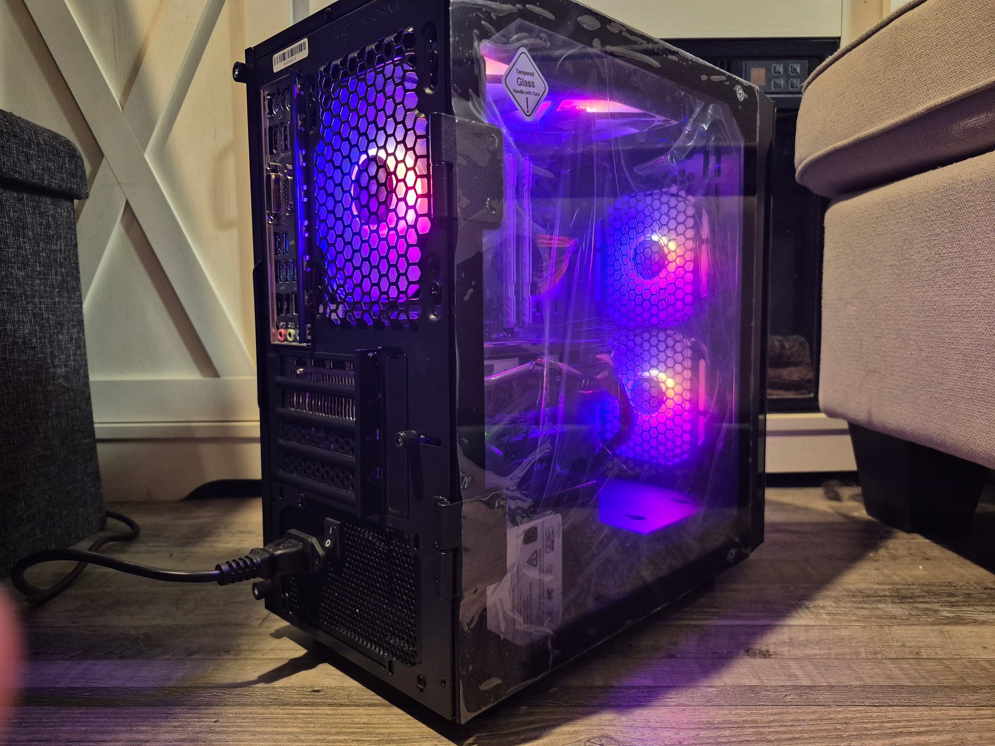 Budget Essentials | i5-7600K, RX 580 8GB 2048SP, 16GB RAM, 512GB SSD, Win11