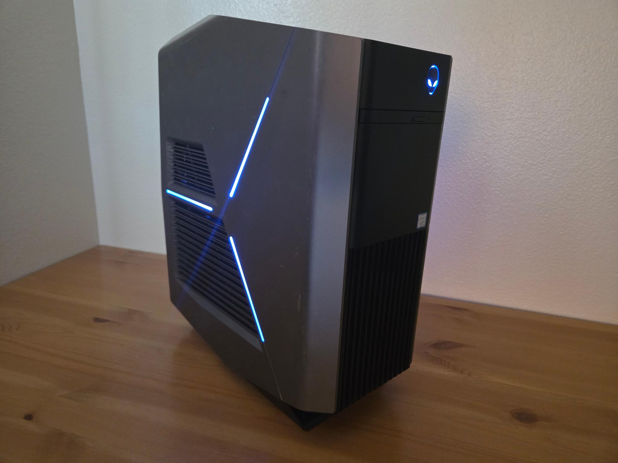 Budget Gaming Done Right! #6 ❄️Liquid Cooled i7 8700K❄️| GTX 1080 | 16GB Ram | Windows 11