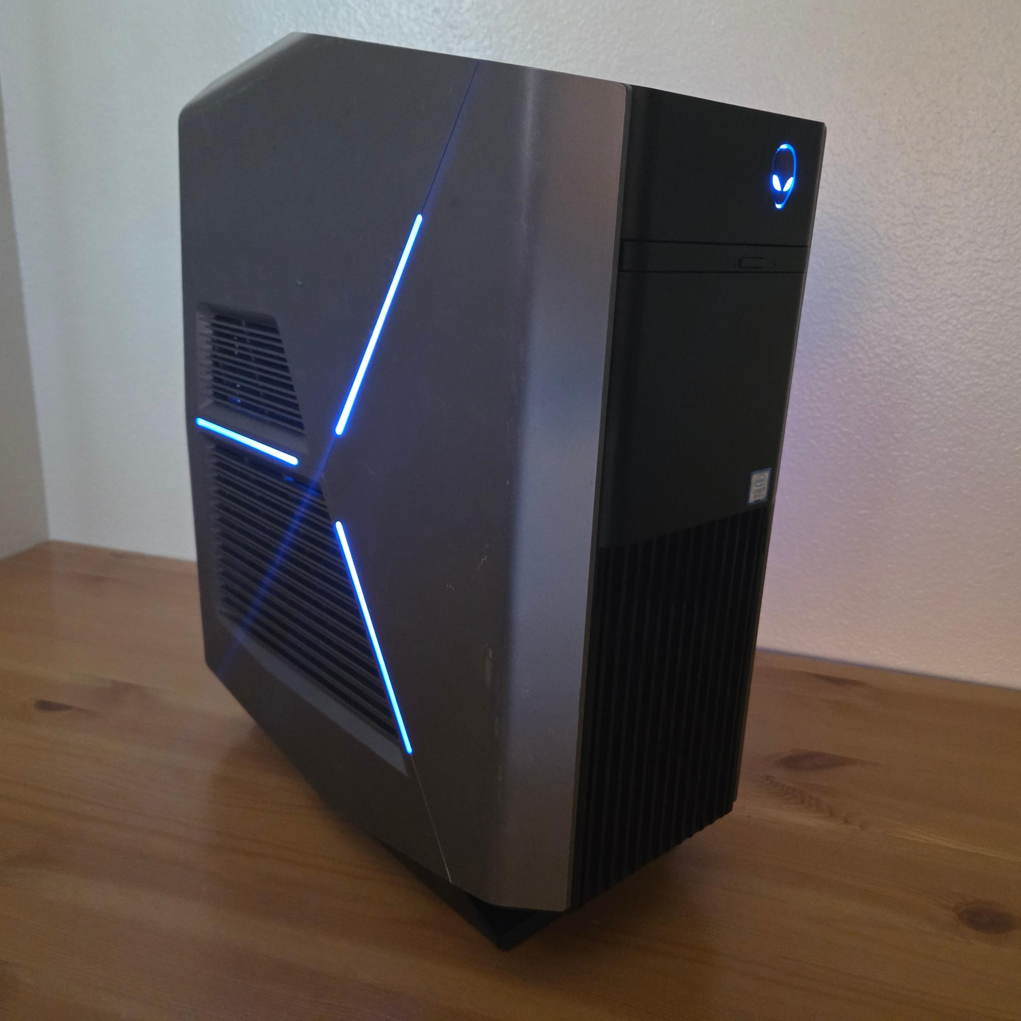 Budget Gaming Done Right! #6 ❄️Liquid Cooled i7 8700K❄️| GTX 1080 | 16GB Ram | Windows 11