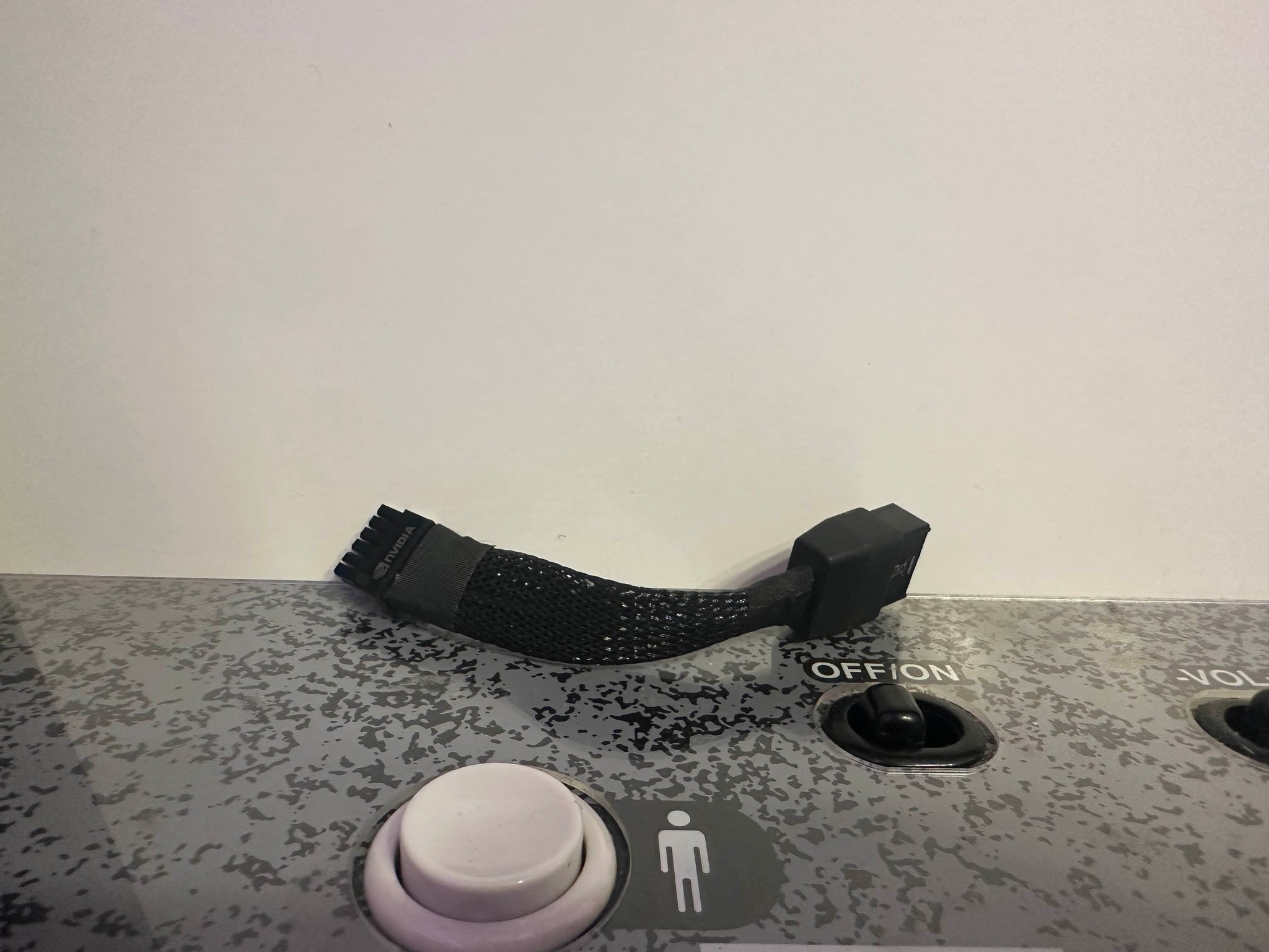 3060ti FOUNDERS EDITION, RYZEN 5 3600, and 16gb DDR4 3200mhz kit