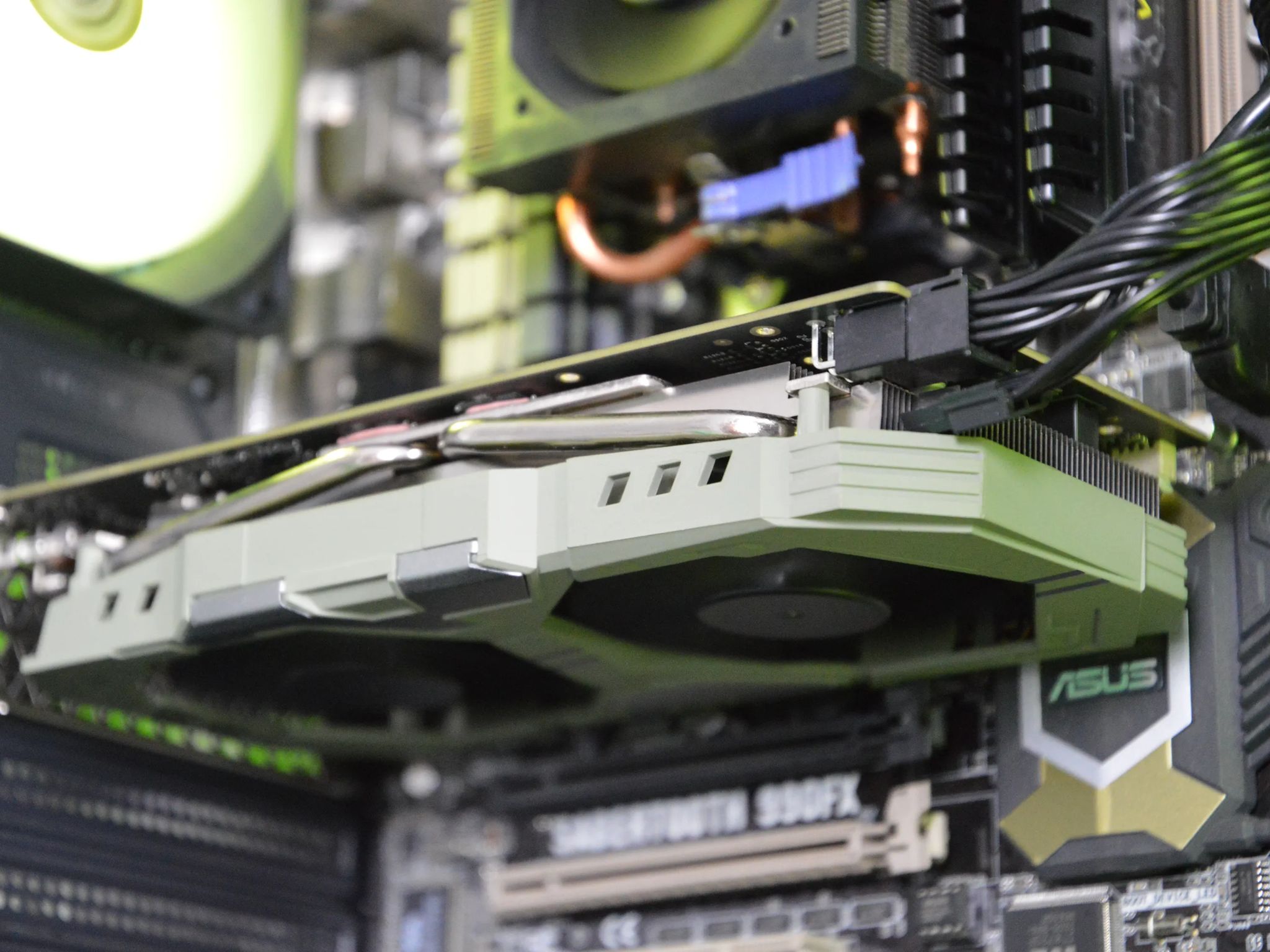 ⚔️⚔️| GTX 1050 | AMD FX-8350 | 16GB DDR3 RAM | 512GB SATA SSD | Boot Camp |