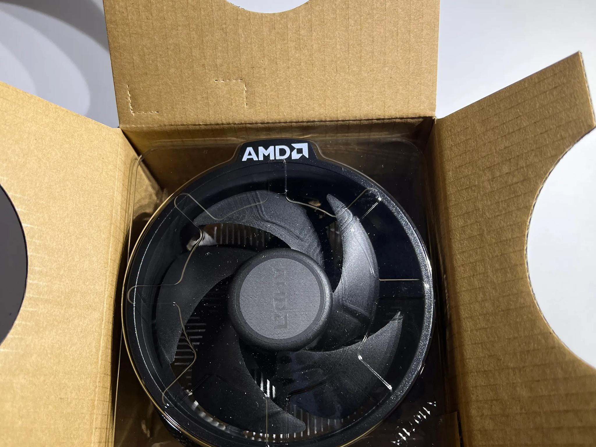 AMD Ryzen 3 2200G Desktop Processor AM4 with Radeon Graphics w/Cooler