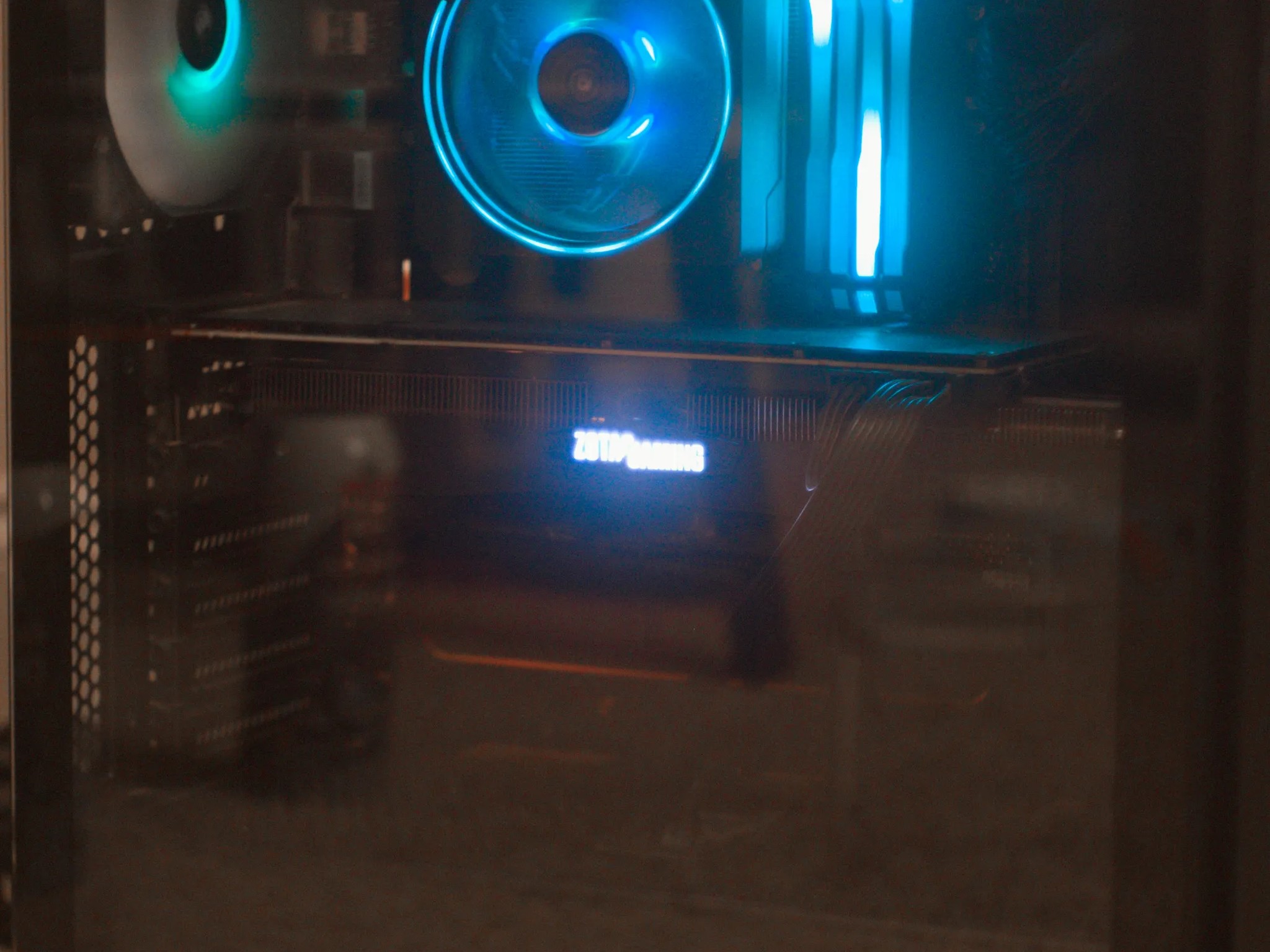 FULL GAMING PC - 2080 ti, Ryzen 7 5700X, 32GB RAM, 600w PSU, B450 AORUS MOBO