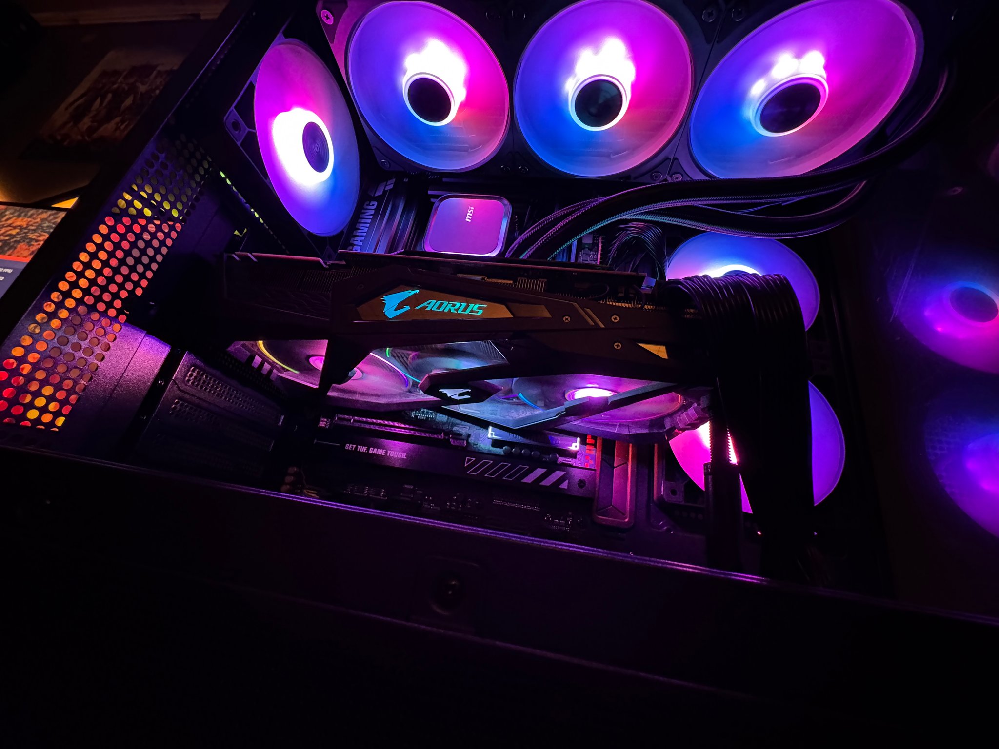 🚀7600X3D Machine | RTX 2080 Ti | 32GB DDR5 | 1TB Gen4 SSD | 850W 80+ Gold | WiFi + Bluetooth