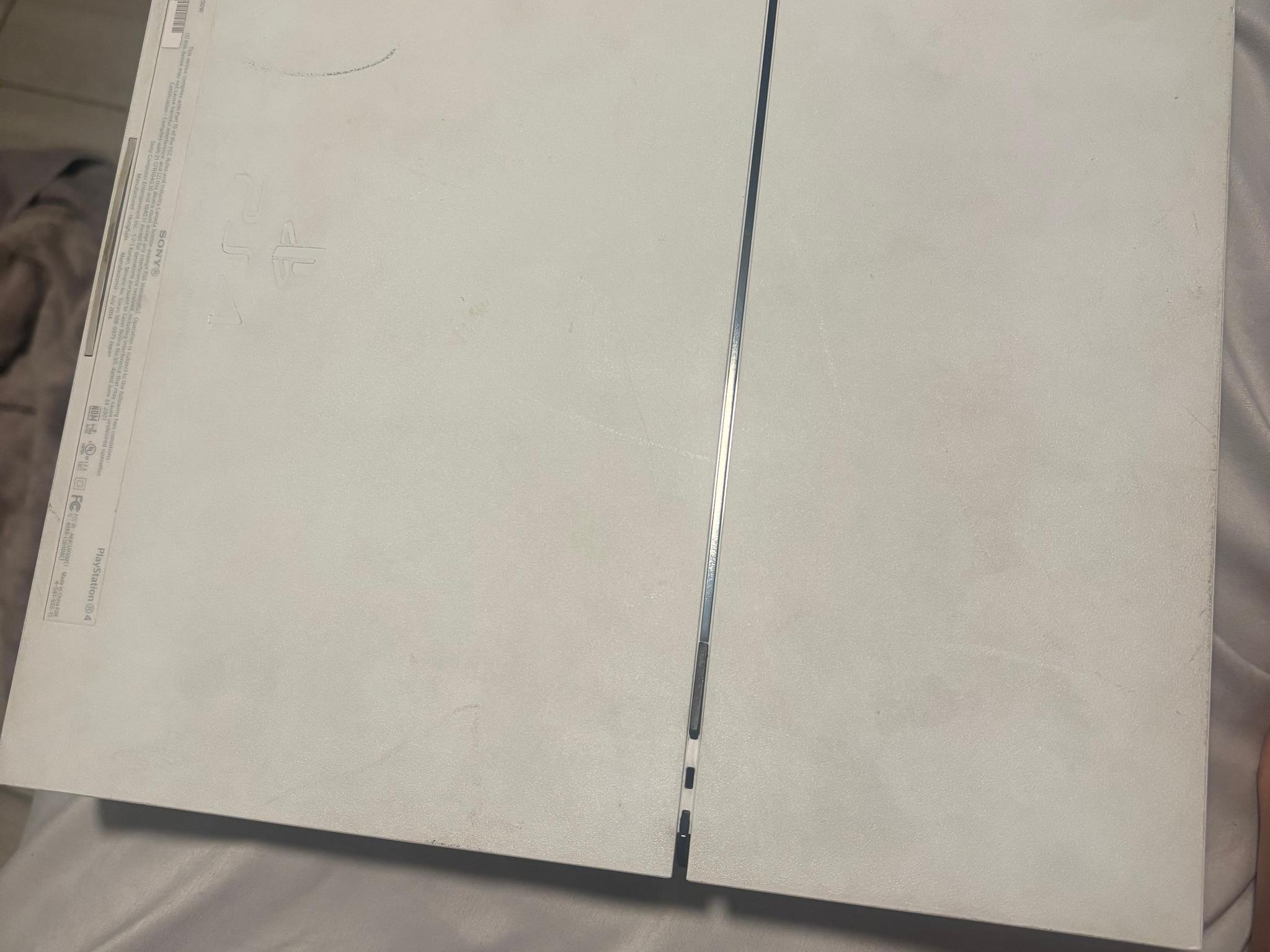 PS4 white 500gb