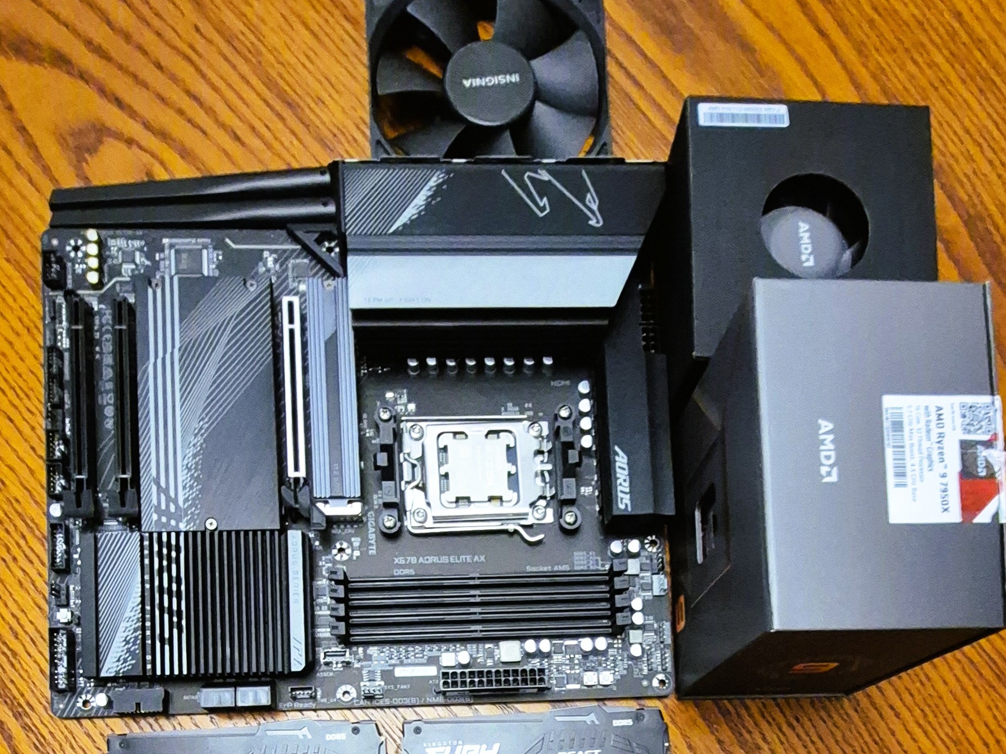 Bundle GIGABYTE X670 AORUS Elite AX AM5 AMD X670 DDR5 Motherboard; Ryzen 9 7950x CPU, 32GB DDR5 RAM