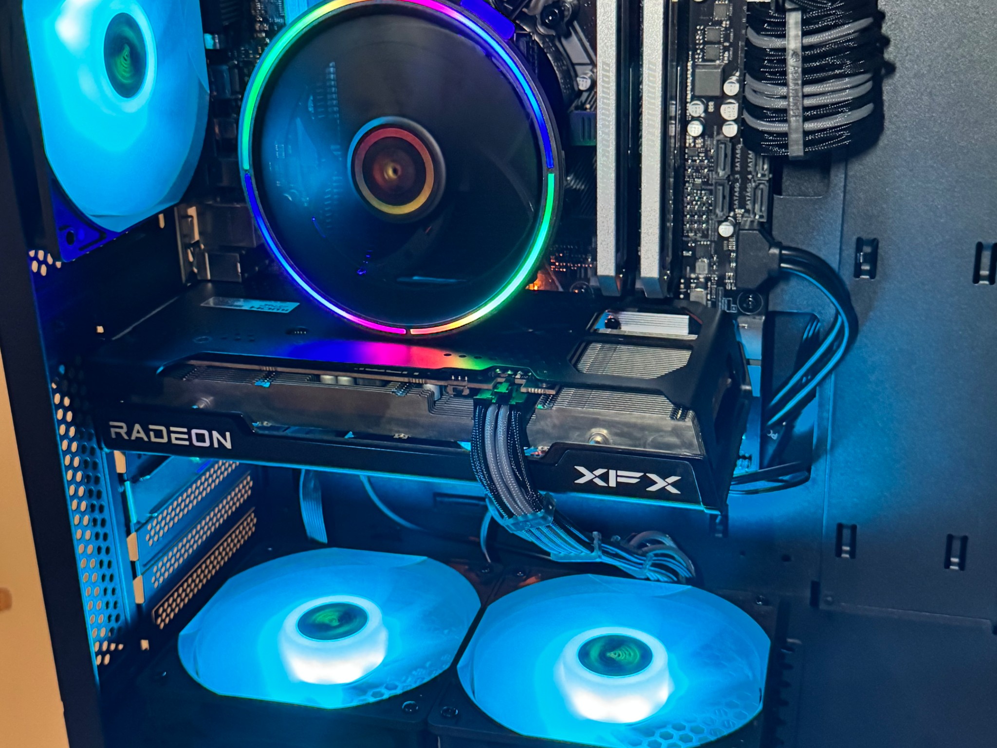 Great i7 32 GB RX 6600 Gaming System