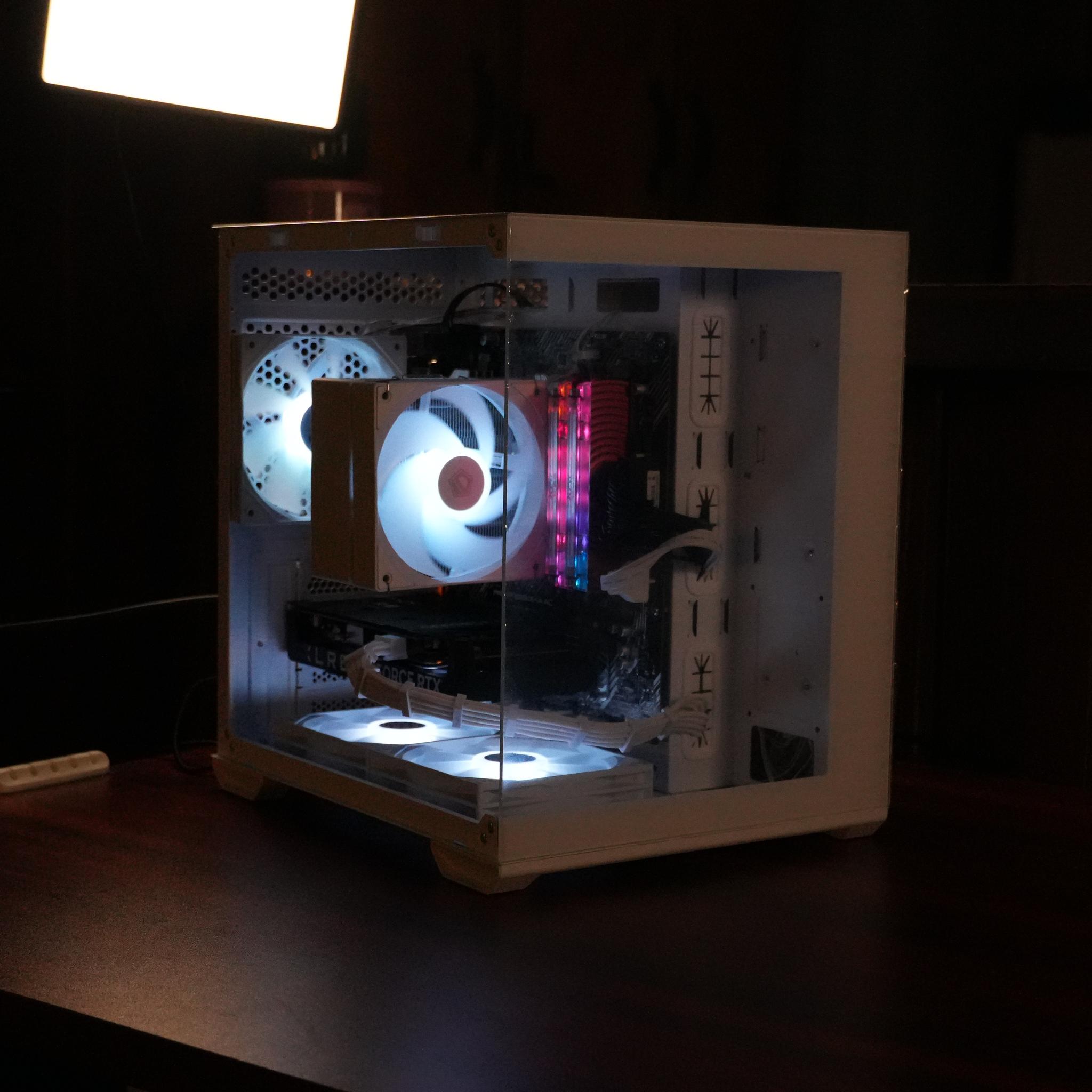 Hydrageddon | RYZEN 7 5700 | RTX 4060 | 16GB DDR4 | 500GB M.2 | WINDOWS 11 + WIFI & BT