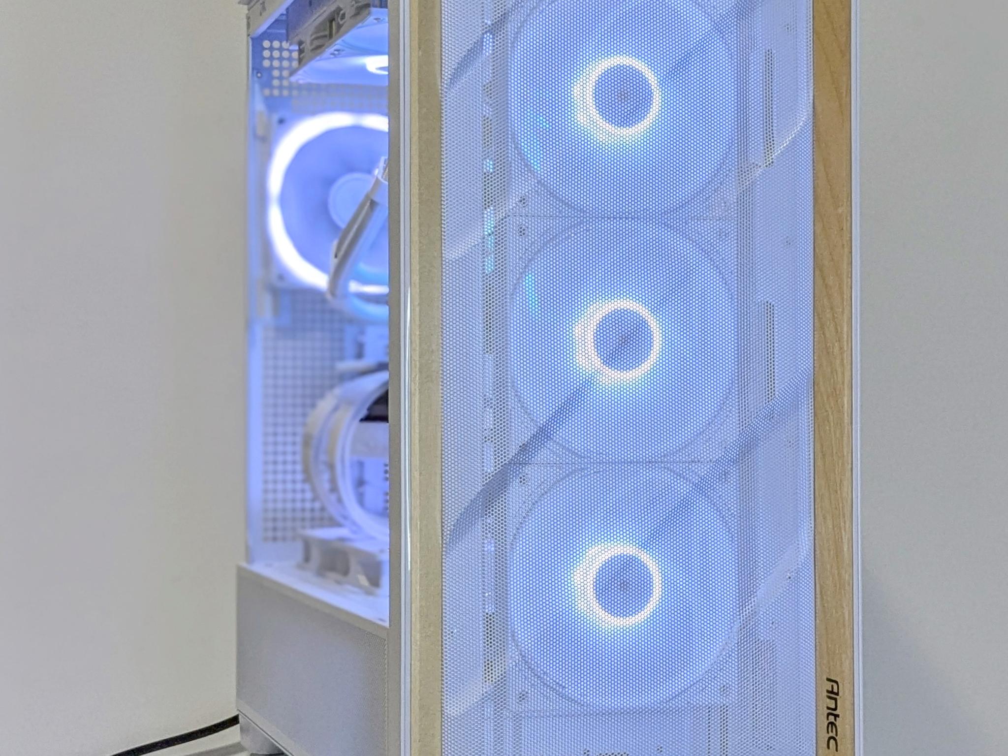 (ALL WHITE build w/ Birch🪵)🤍Ryzen 7 7700X🤍RX 9070🤍32GB DDR5 RAM🤍2TB NVMe🤍Windows 11 Pro 🪵🧊👑