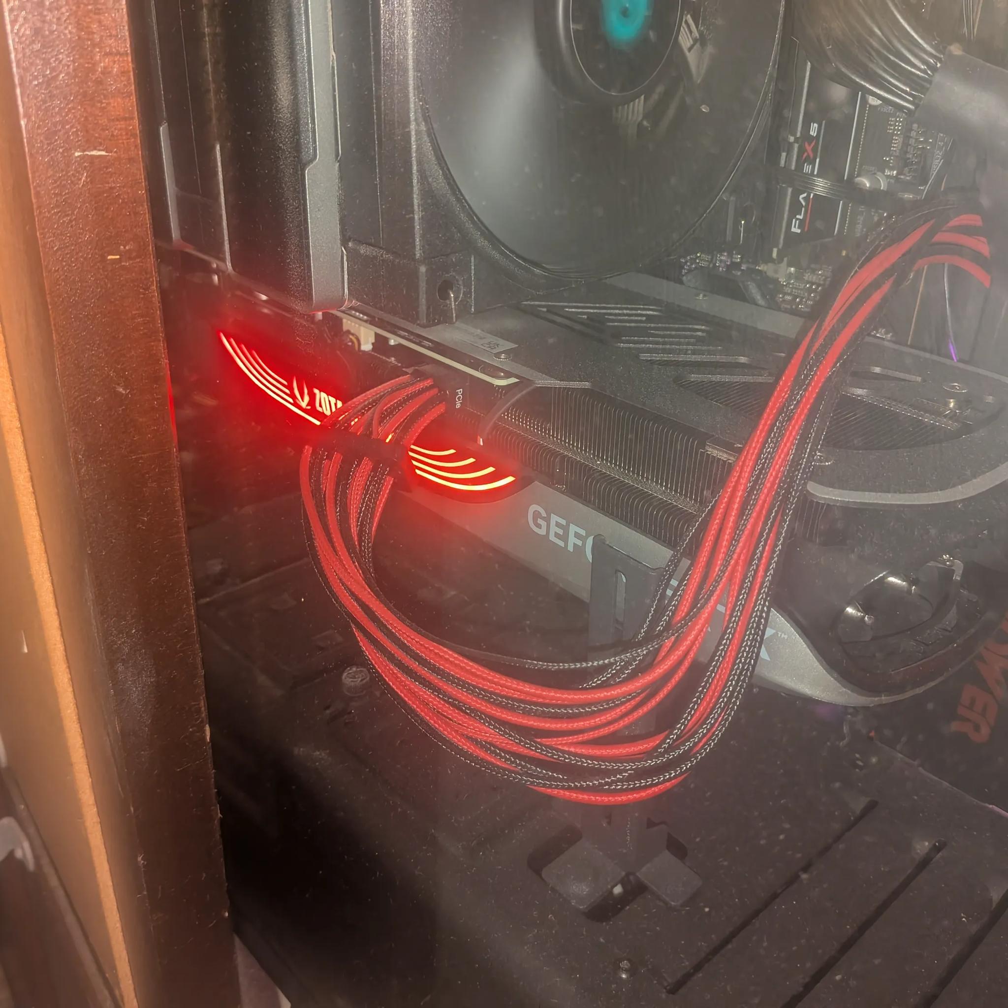 ZOTAC GAMING GeForce RTX 4070 Ti Trinity OC