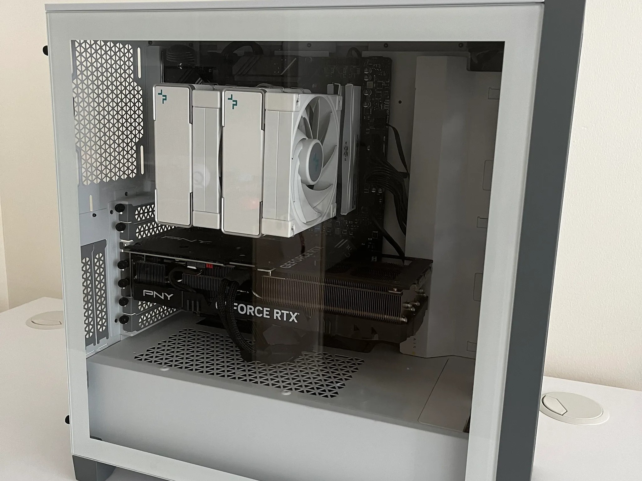 Gaming PC, White, Good Condition