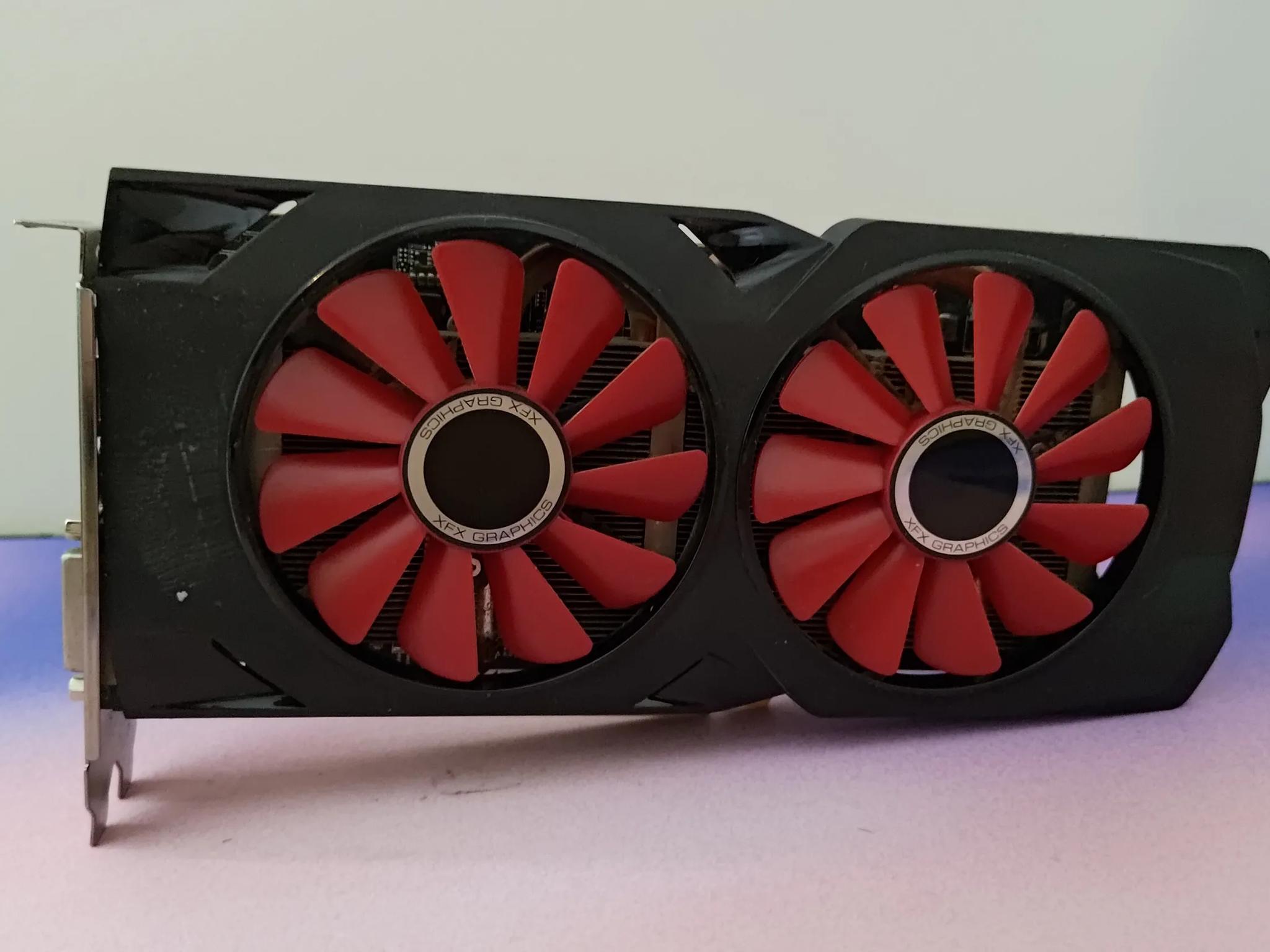 XFX Black Wolf RX 580 2048SP