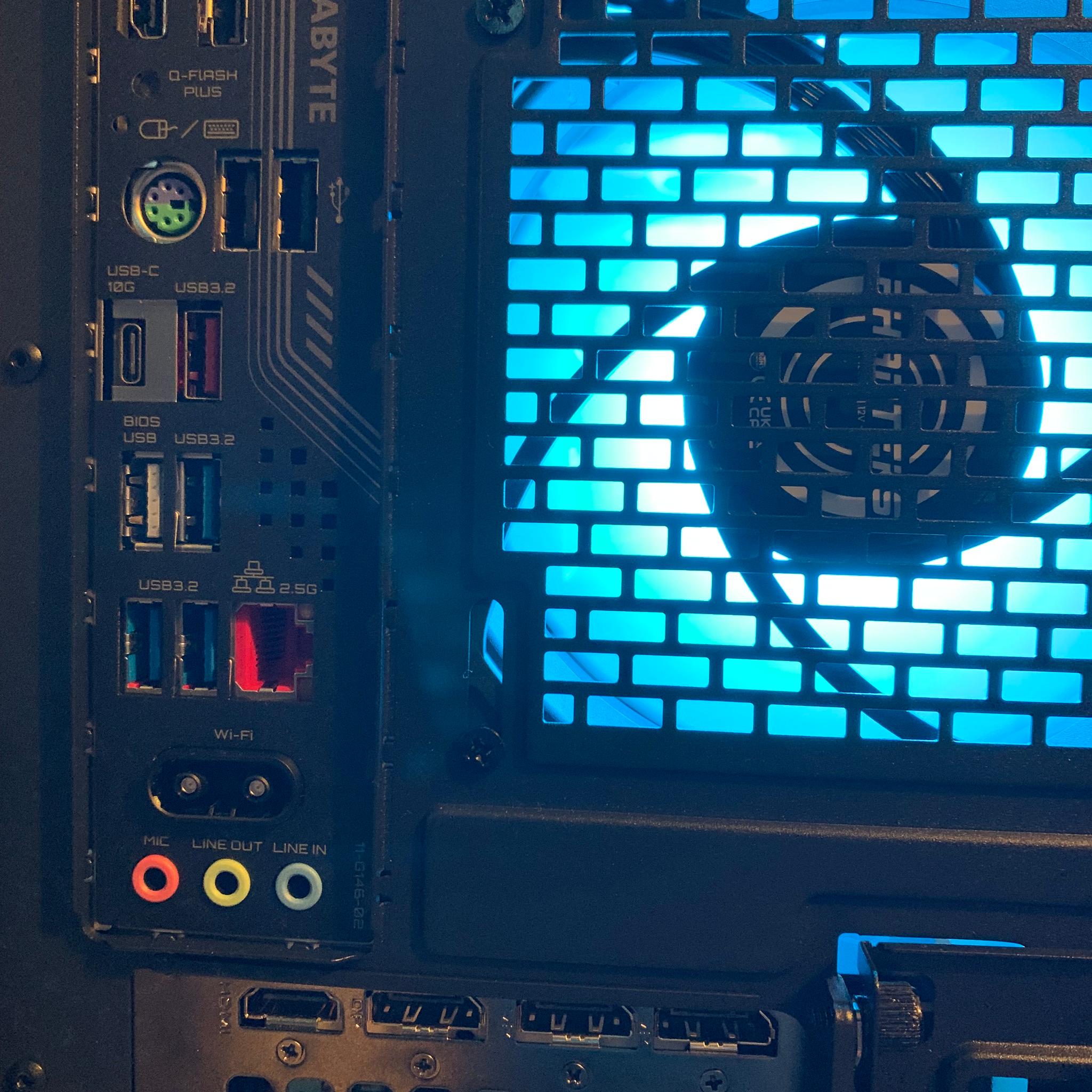 1440p Ultra | 32GB DDR5 @6400 MT/s | R7 7800x3D | RTX 5070 12GB | 1 TB SSD | 850W