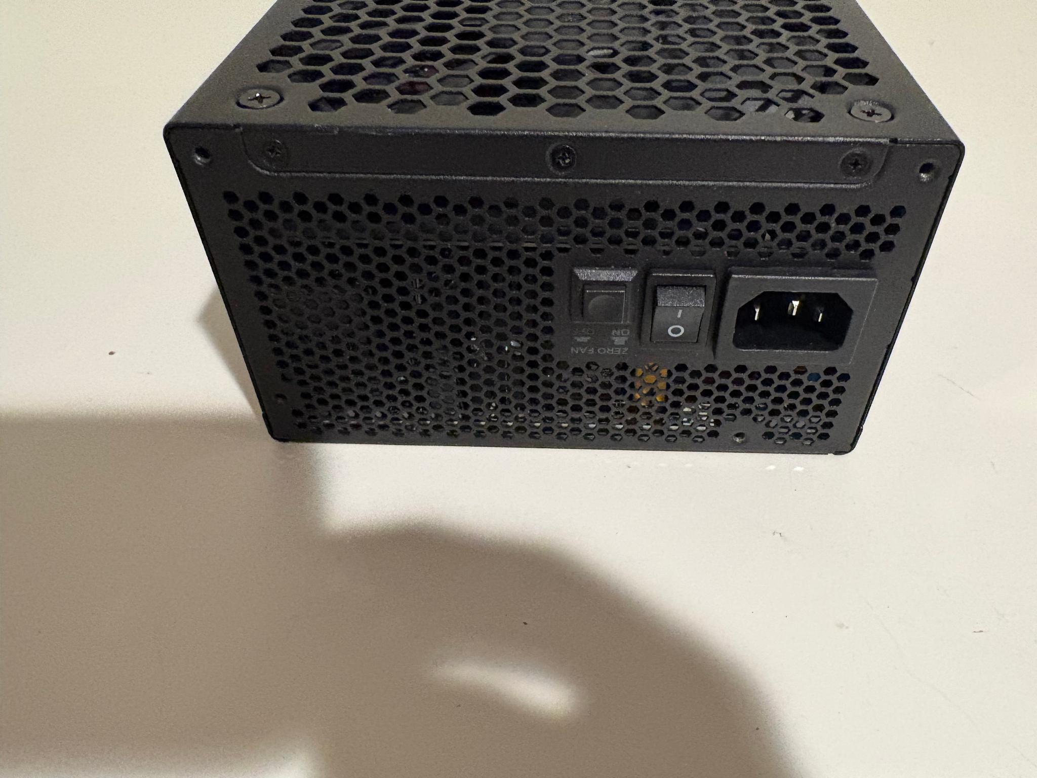 NZXT C1000 Gold - Image 5