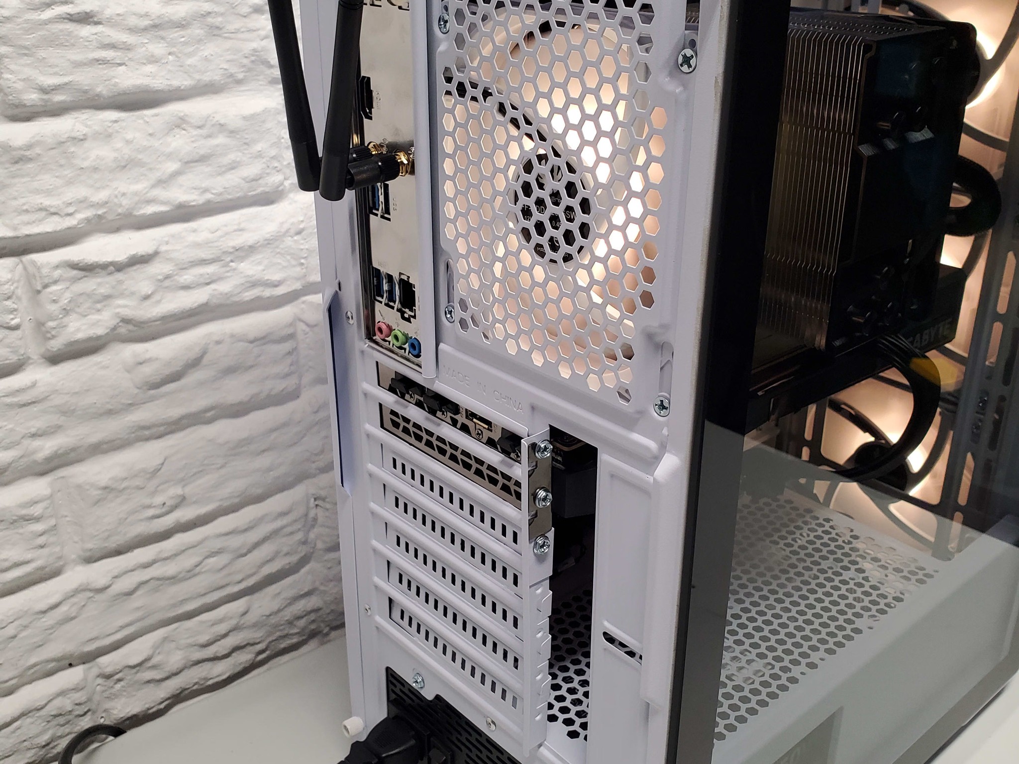 BF SALE! GAMING/STREAMING PC!| 5600X | RX 6650XT | 16GB RAM | 1TB NVMe SSD | RGB 