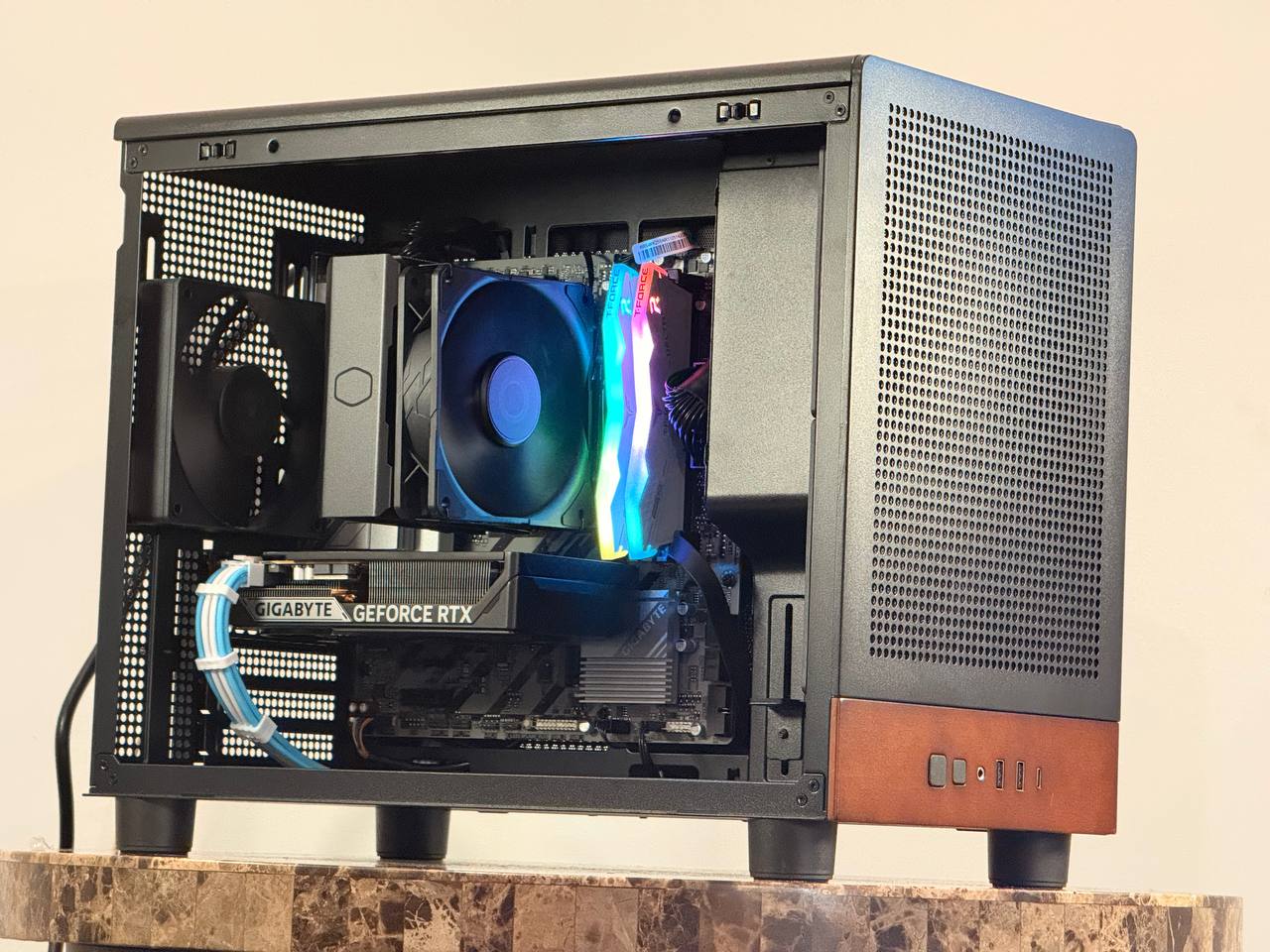 ⚫ Black Gaming PC – Ryzen 5 7600X | RTX 5060 | 16GB DDR5 ⚫