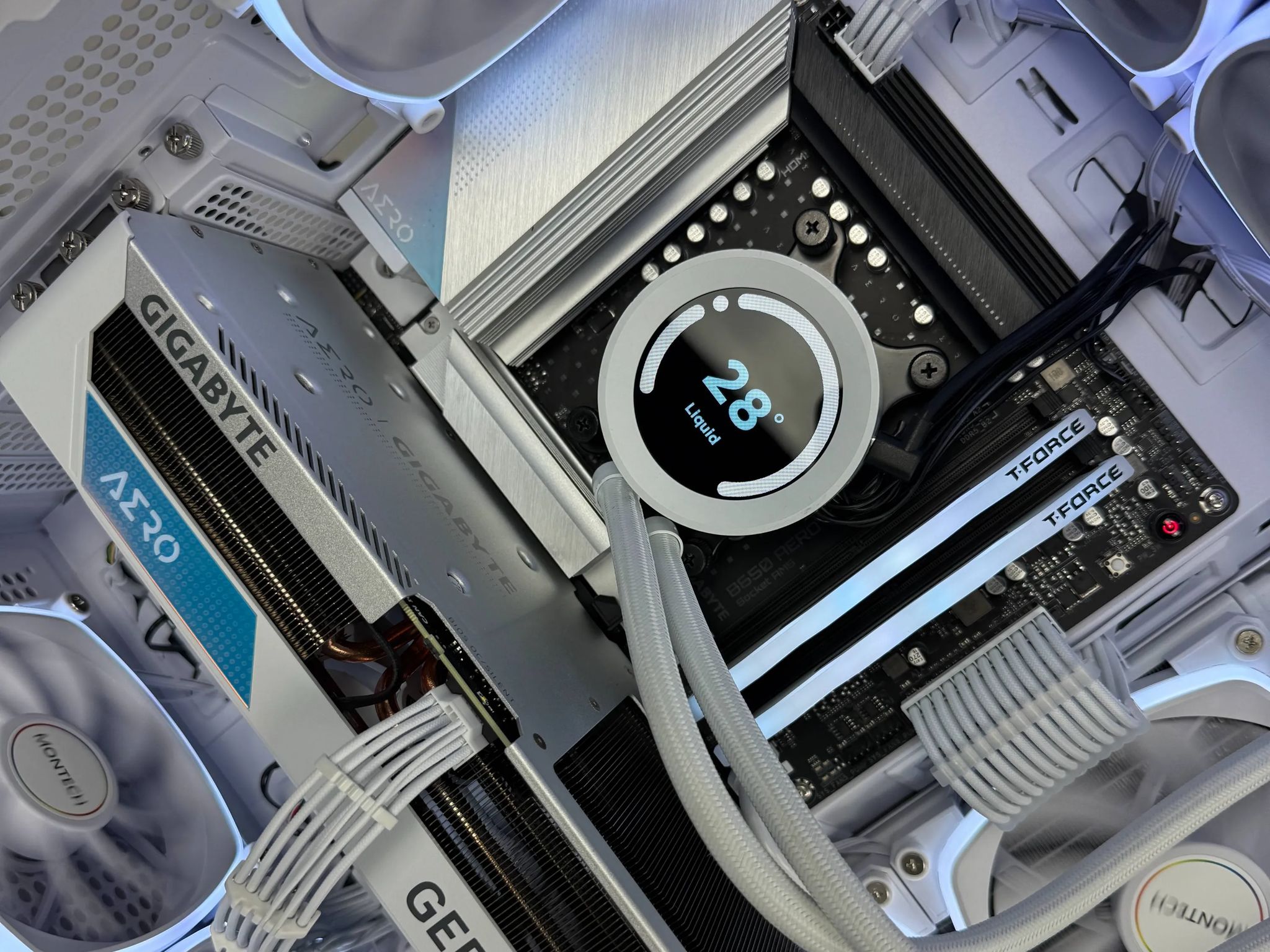 🌨 Blizzard 🌨  | 4k Streaming PC | Ryzen 7 7800X3D | Gigabyte RTX 4070 Ti | 32GB DDR5 6000MHz